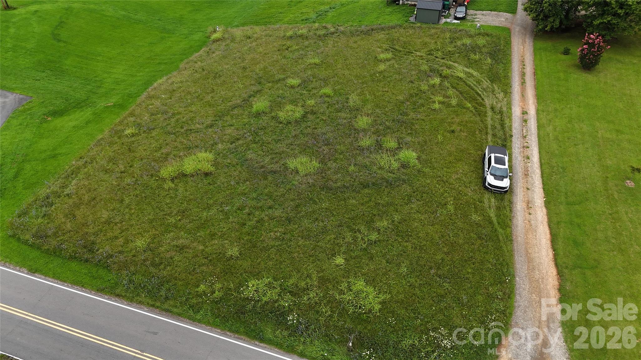main property photo 3