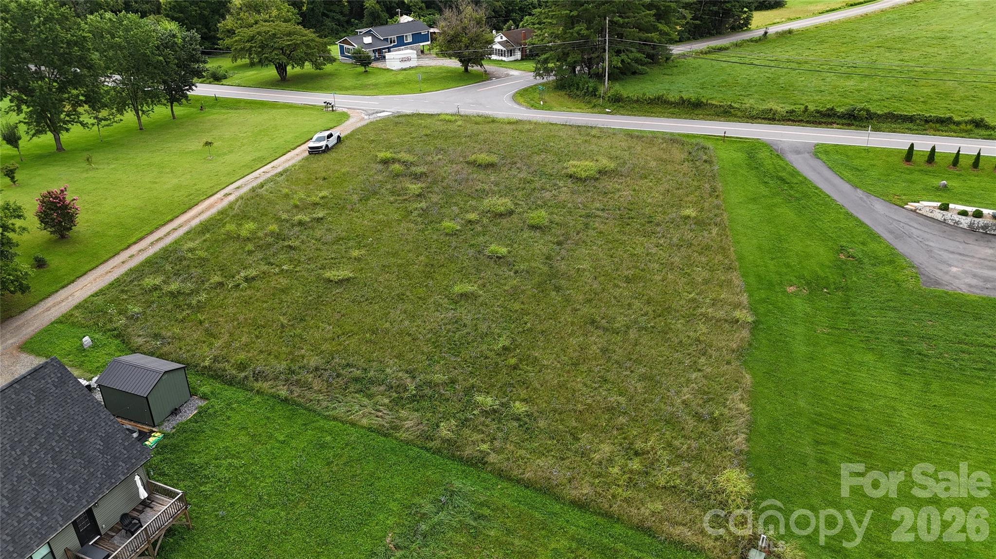 main property photo 4