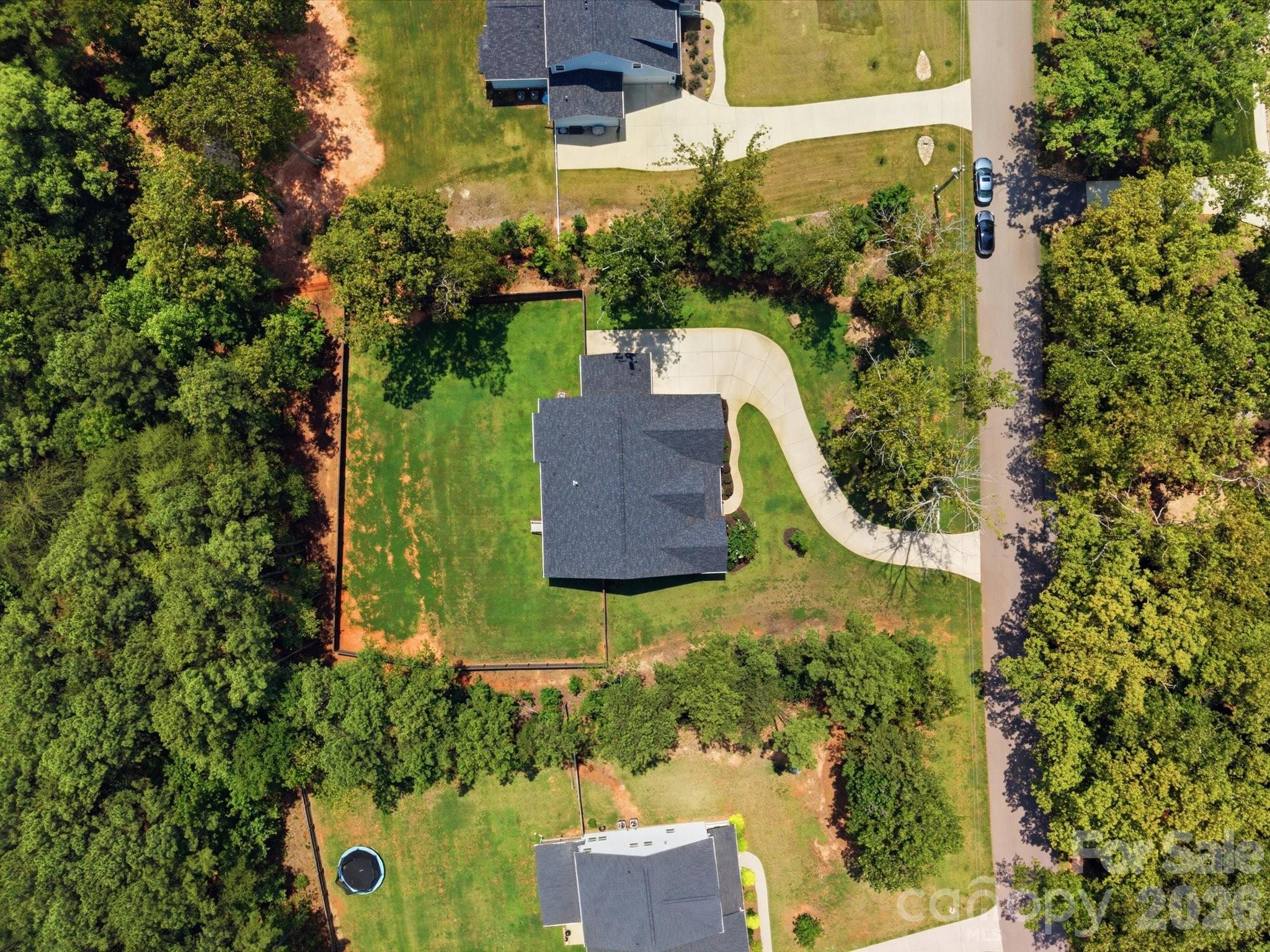 main property photo 37