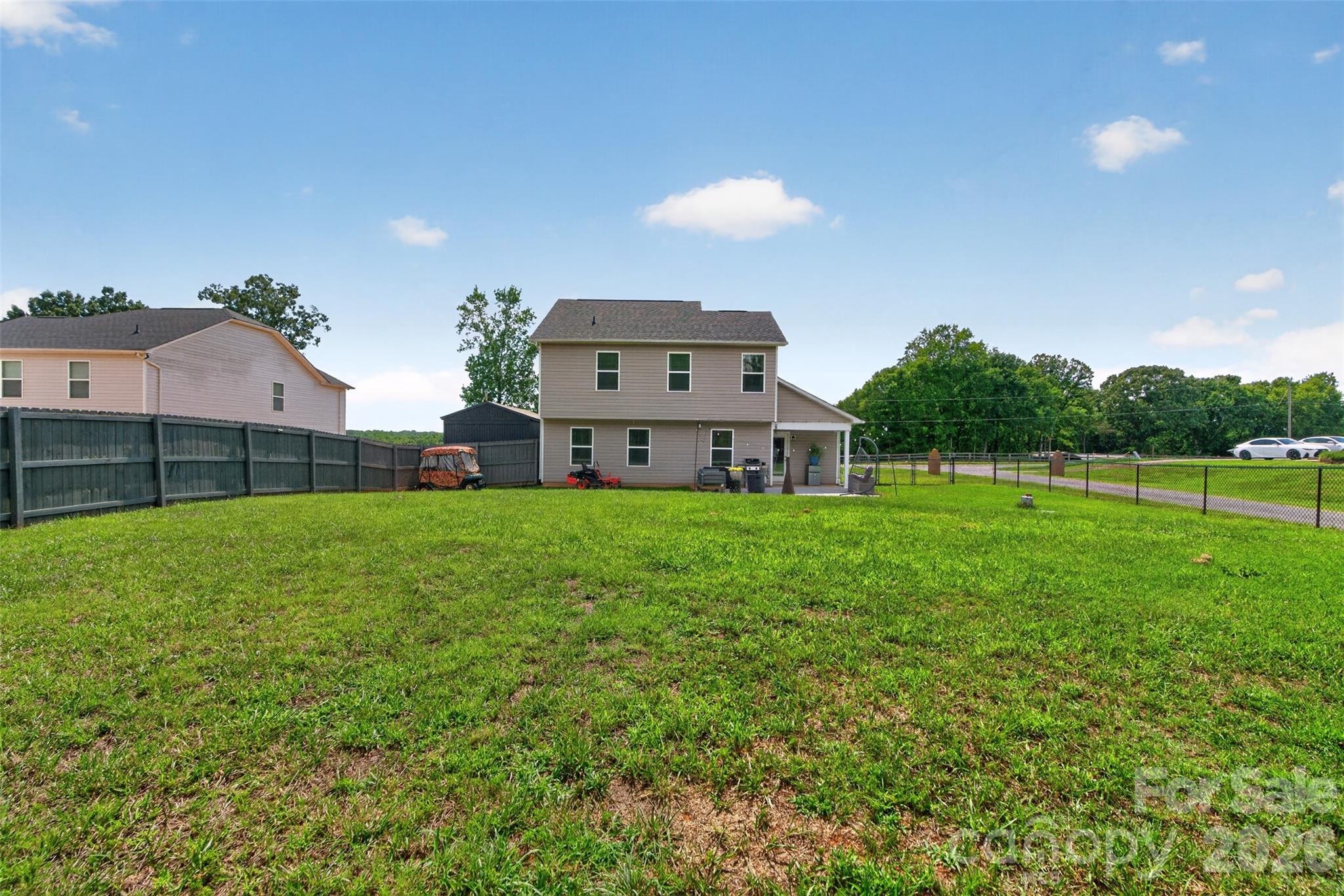 main property photo 33