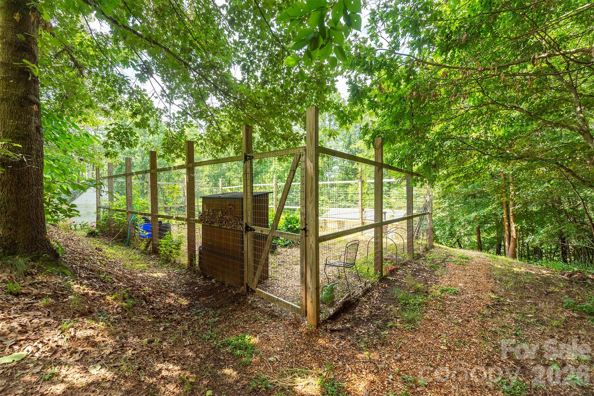 main property photo 38