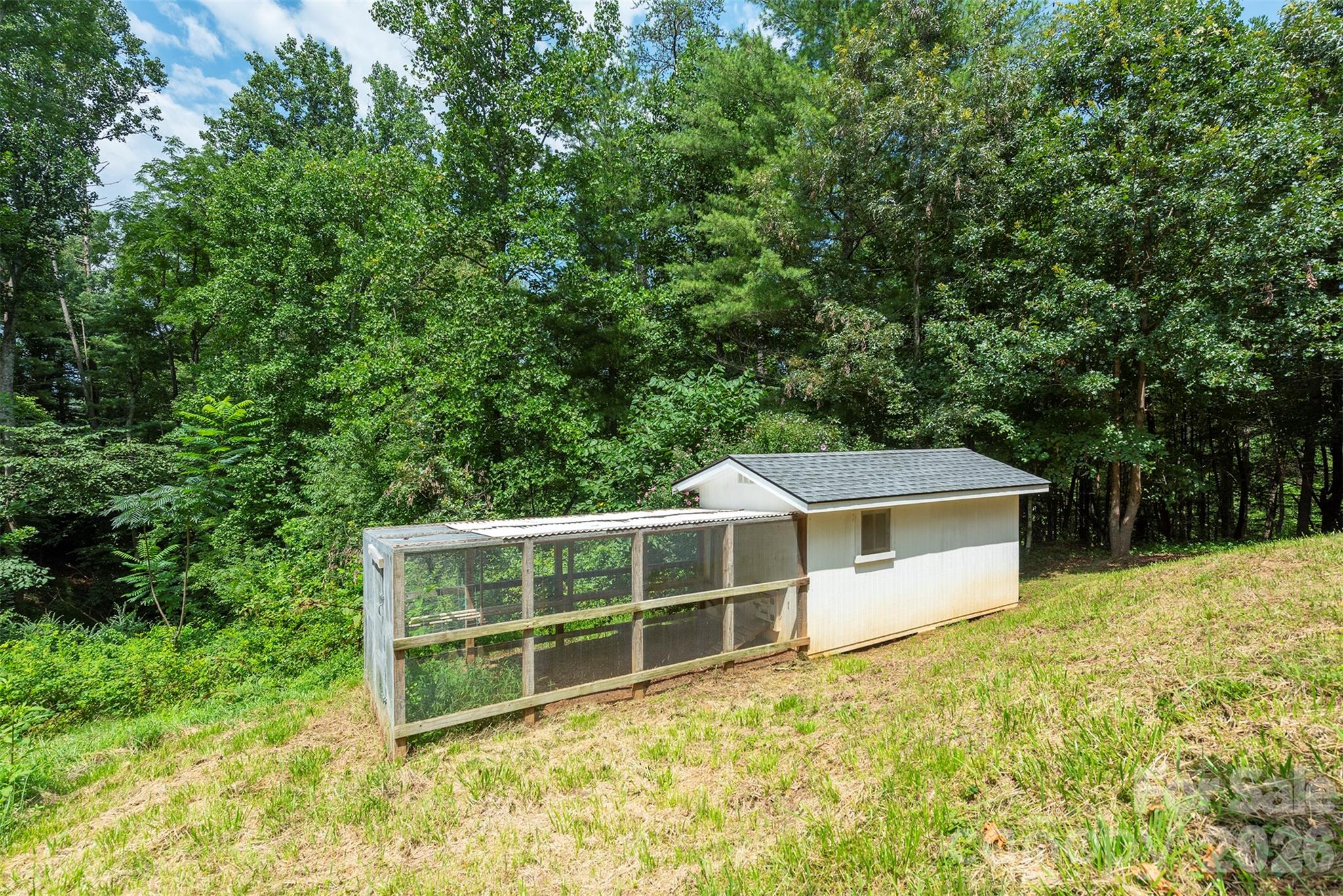 main property photo 39