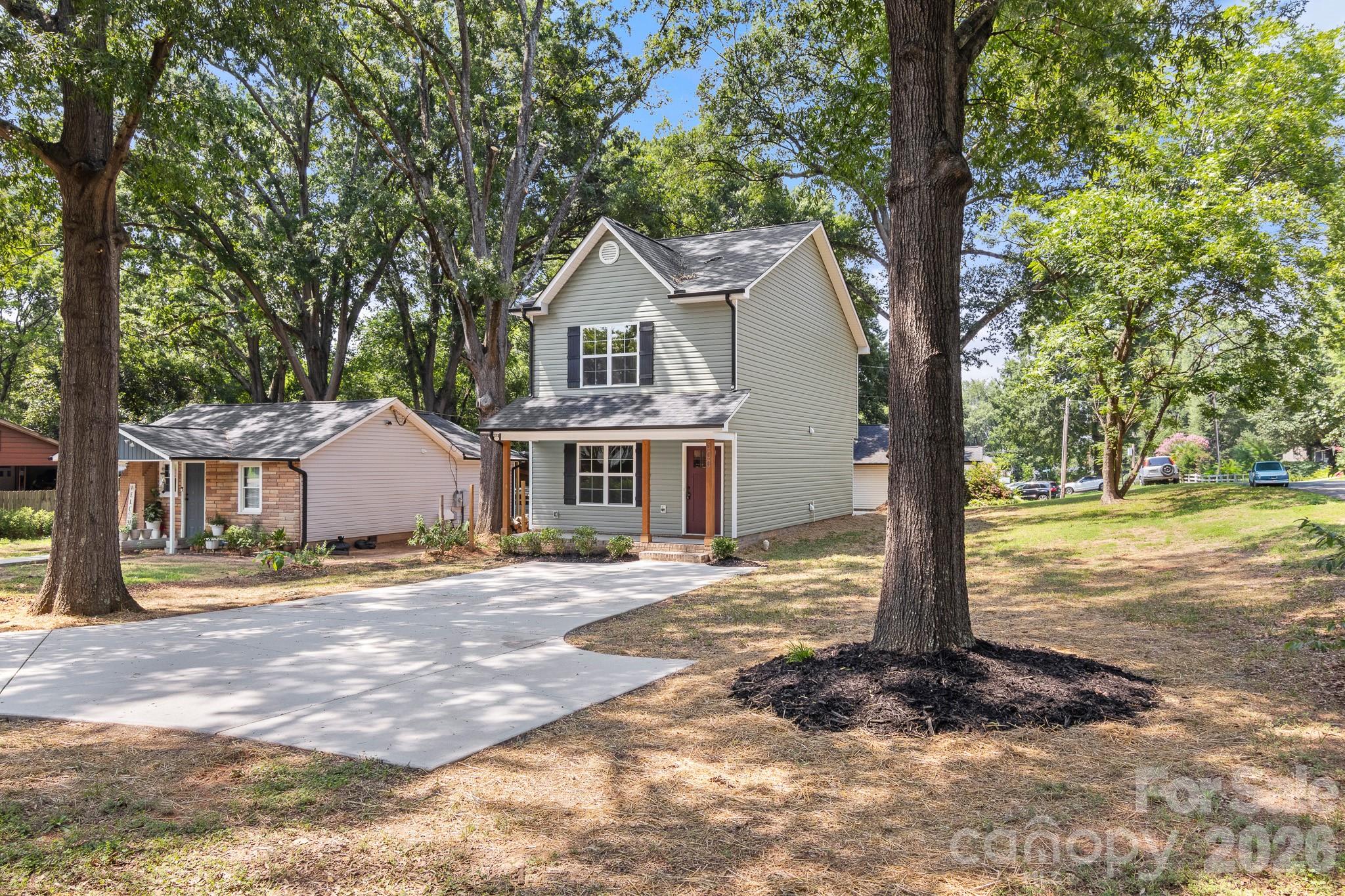main property photo 2