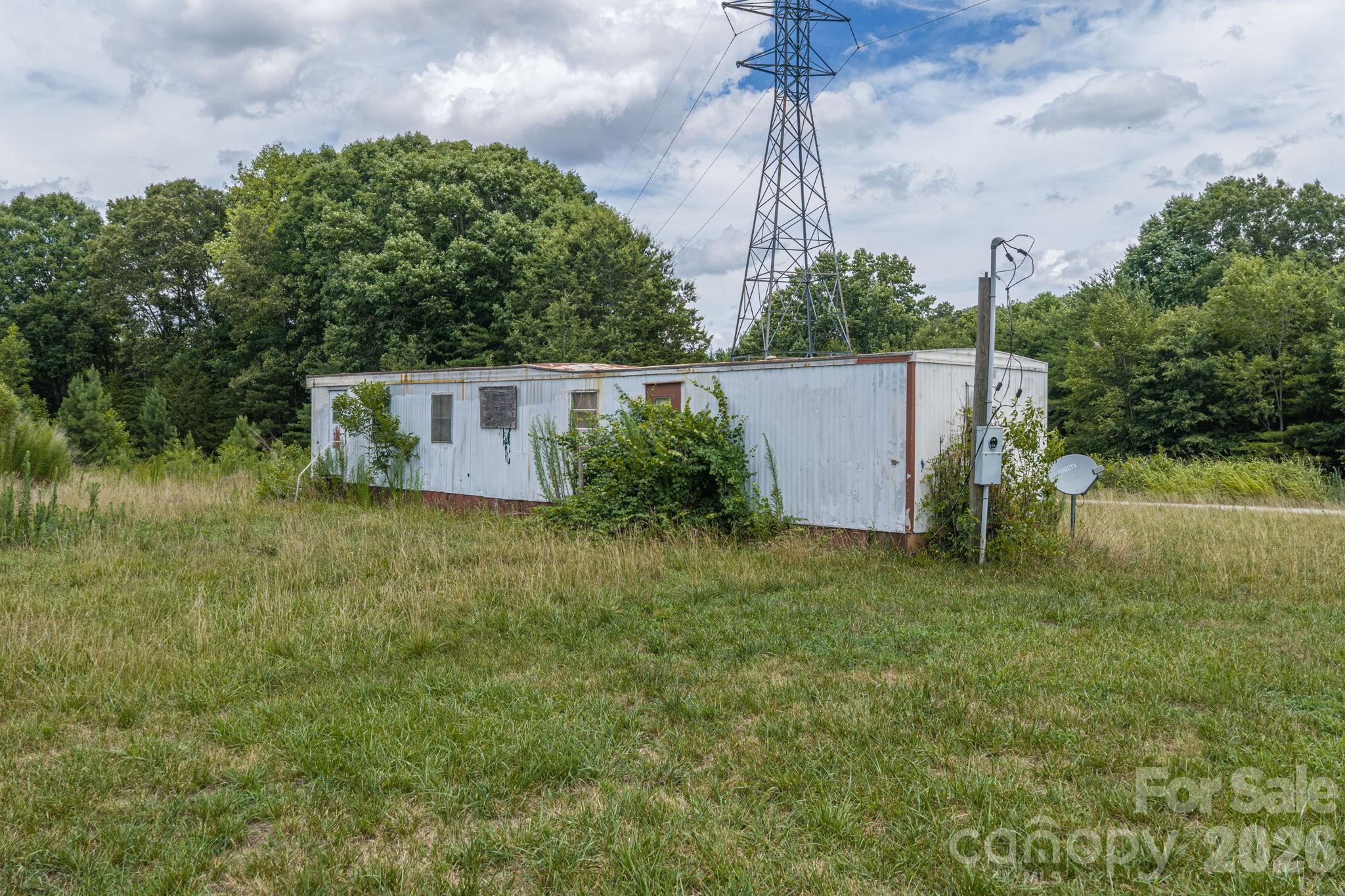 main property photo 19