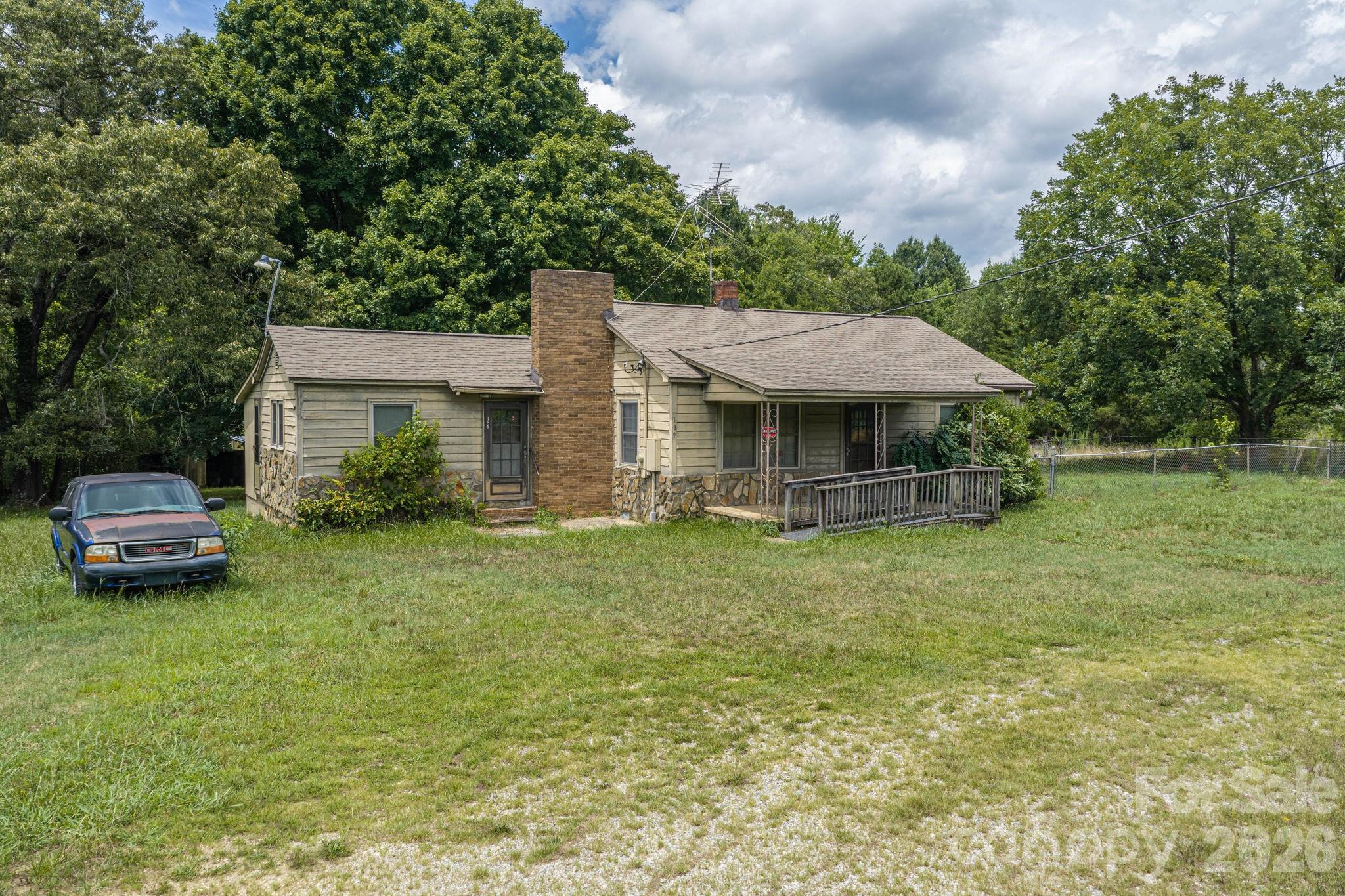 main property photo 25