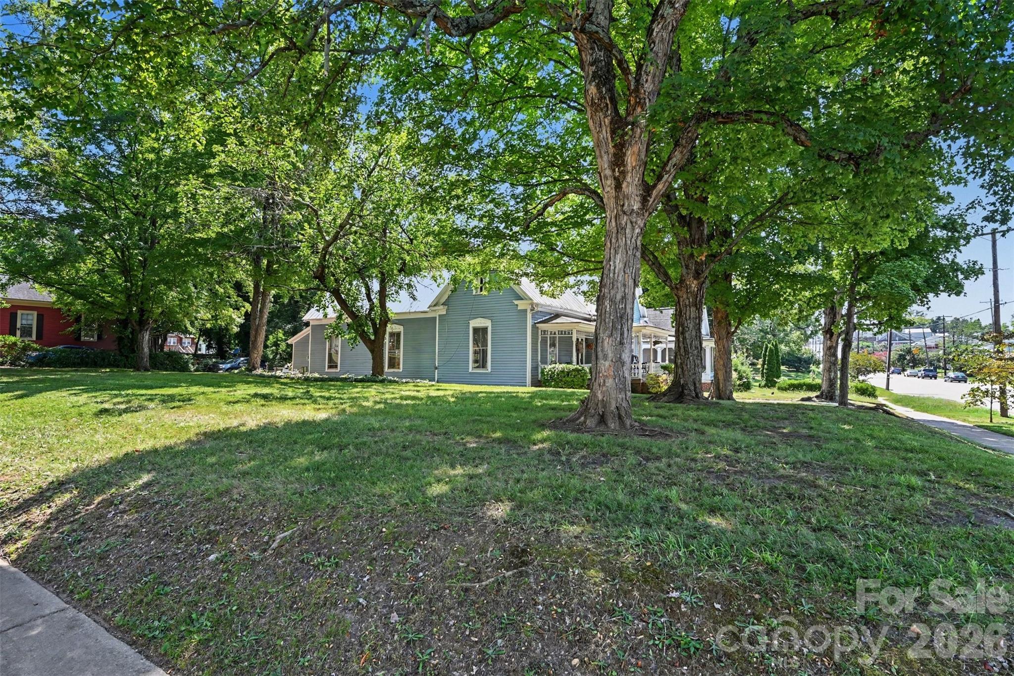 main property photo 17