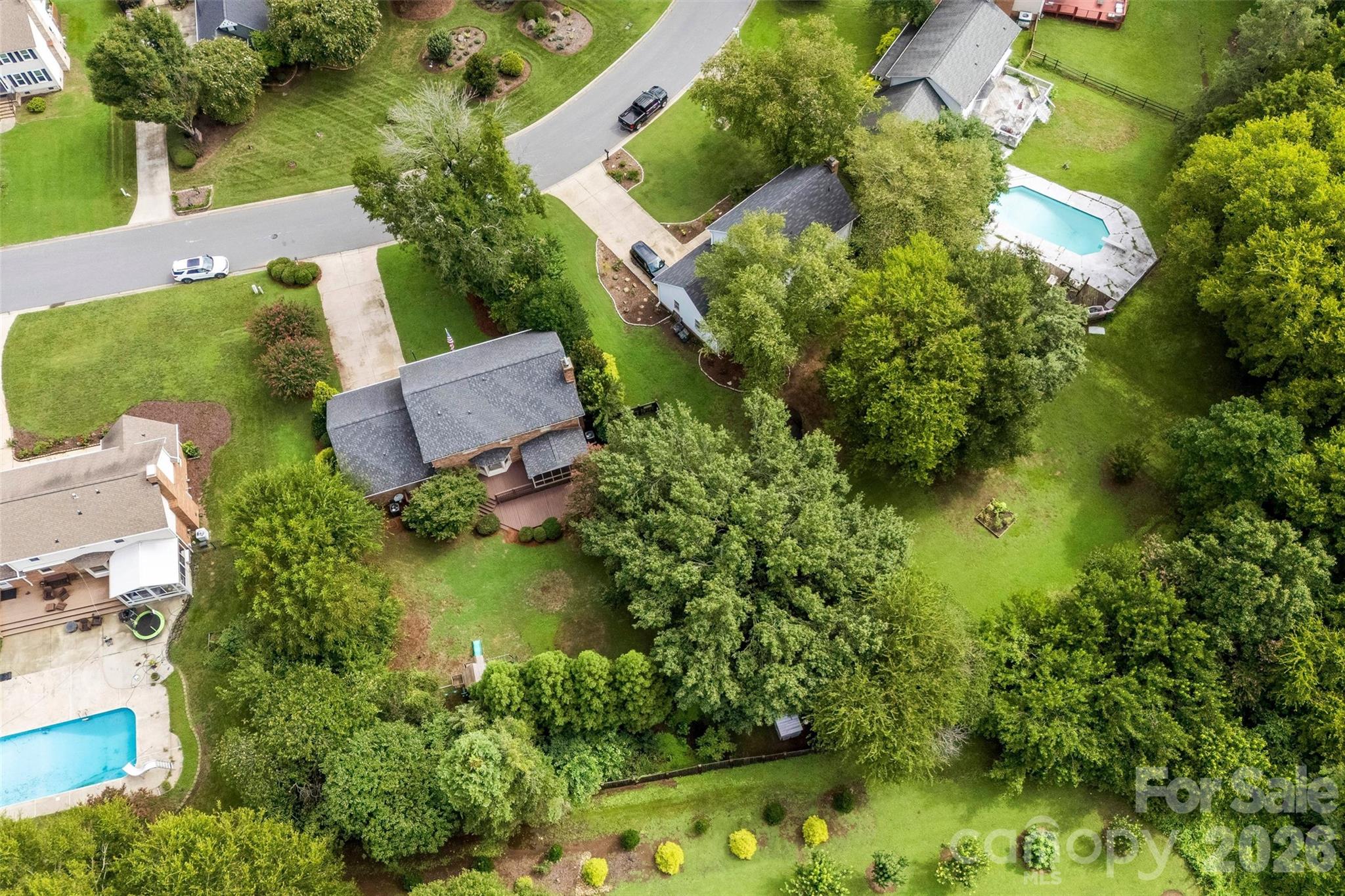 main property photo 38