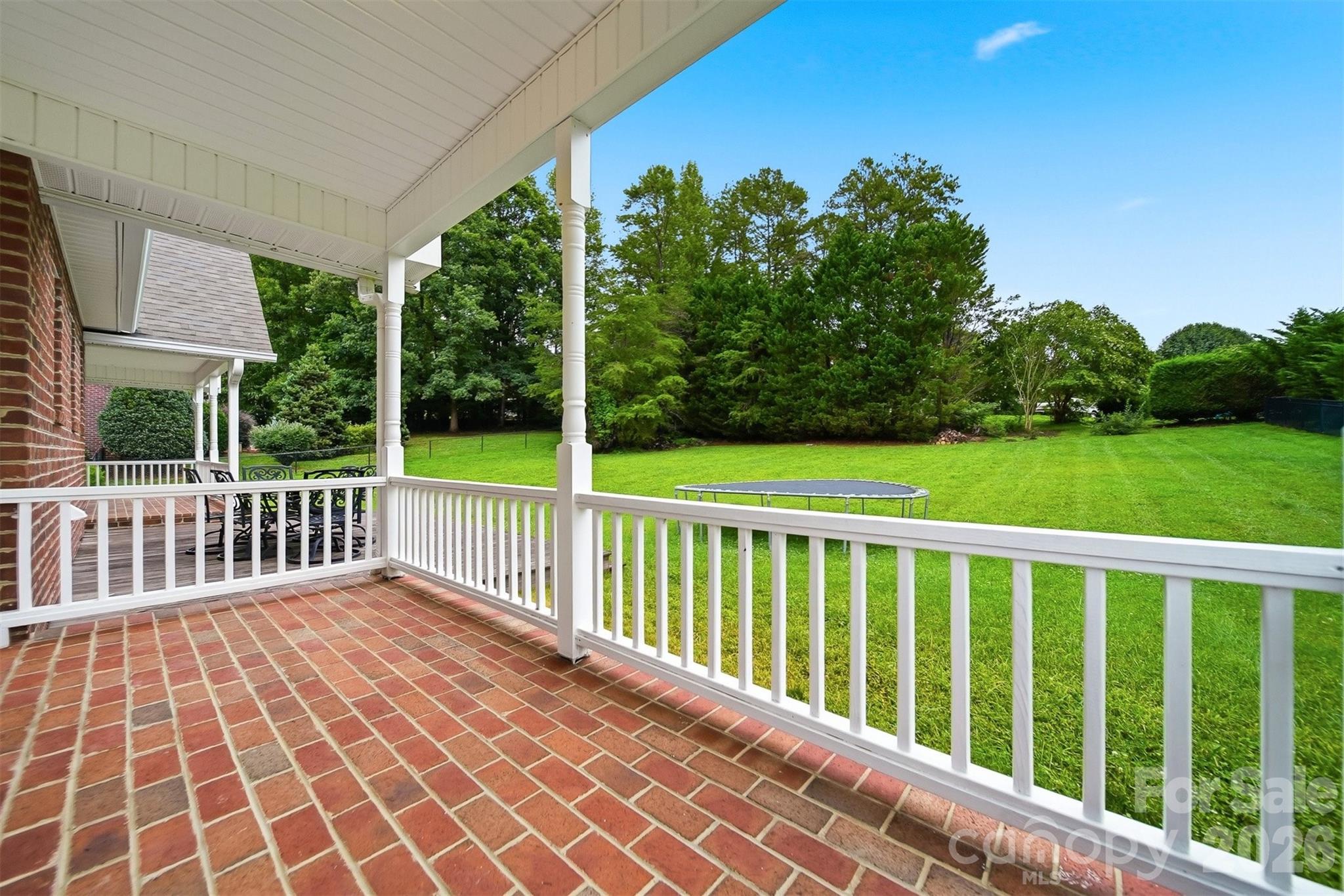 main property photo 32