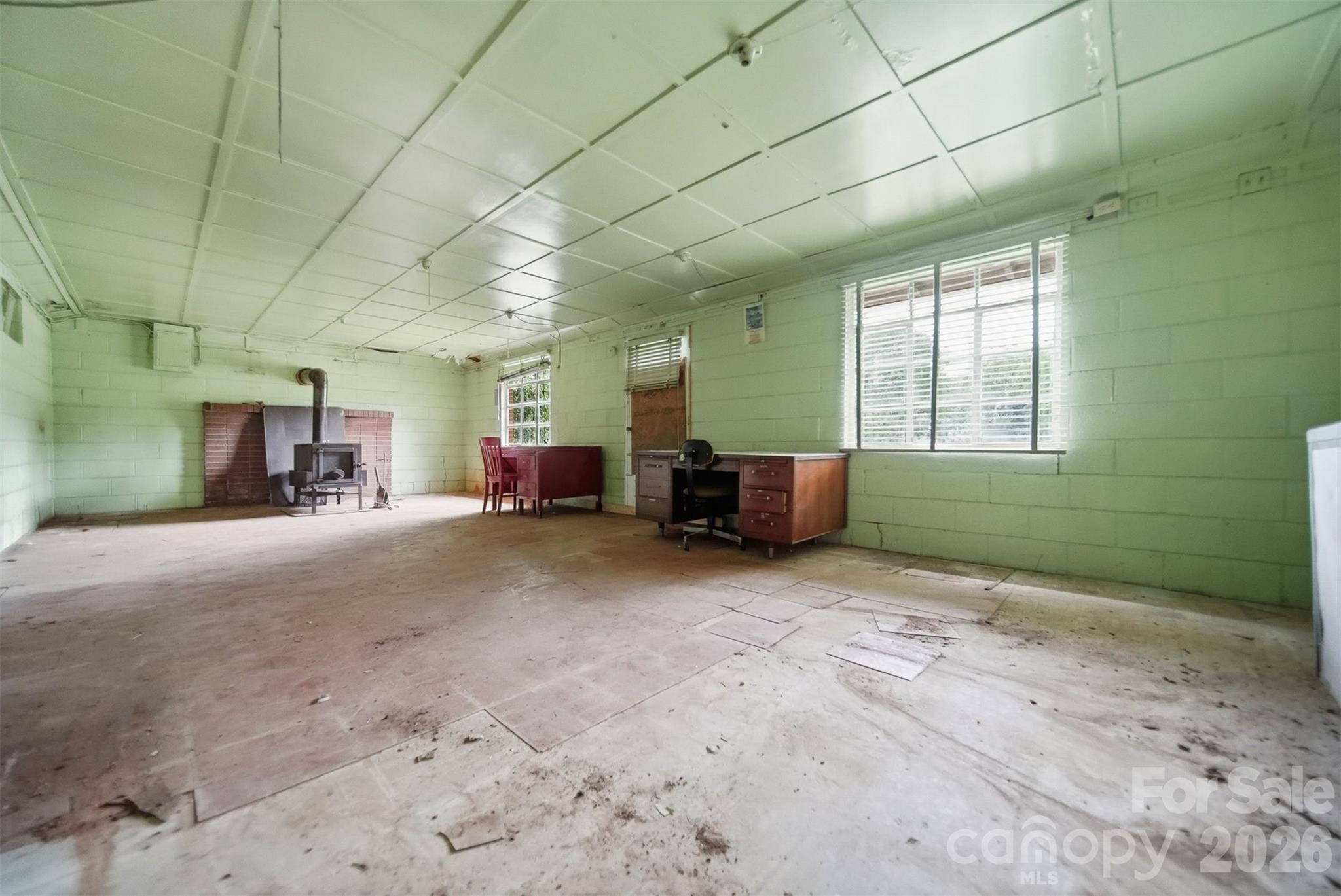 main property photo 35