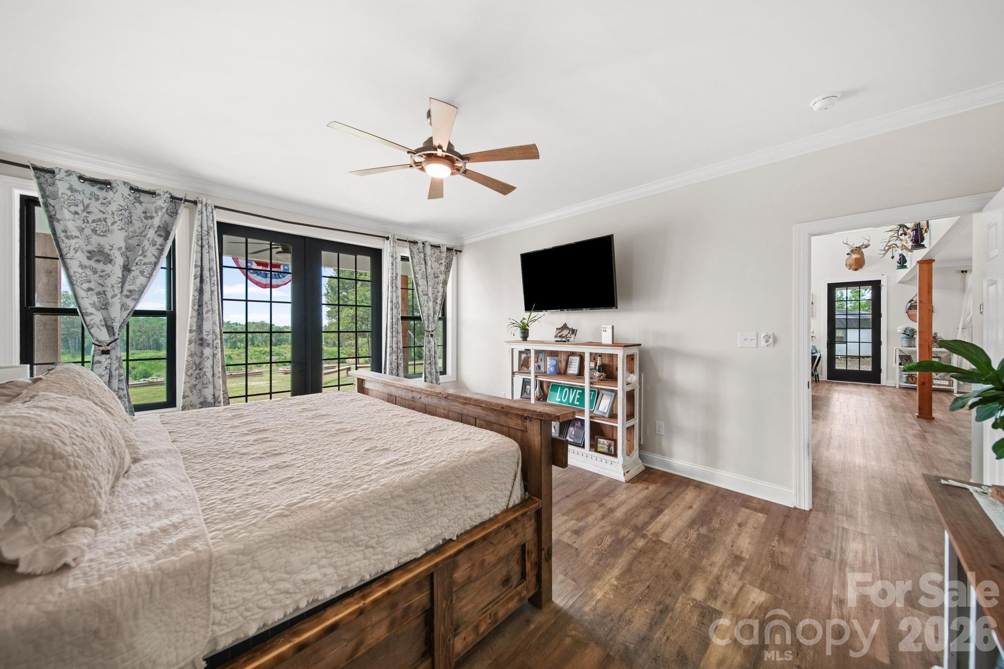 main property photo 20