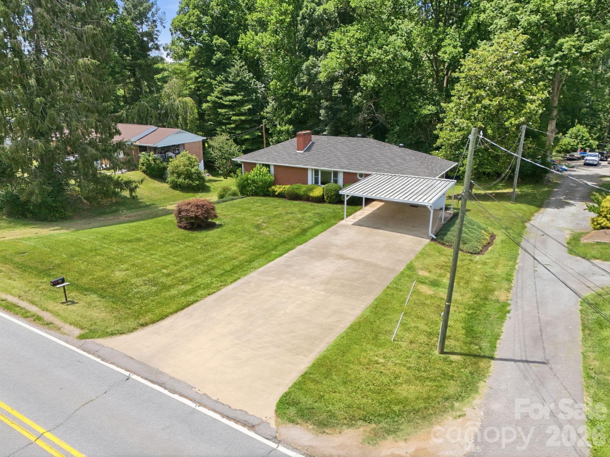 main property photo 3