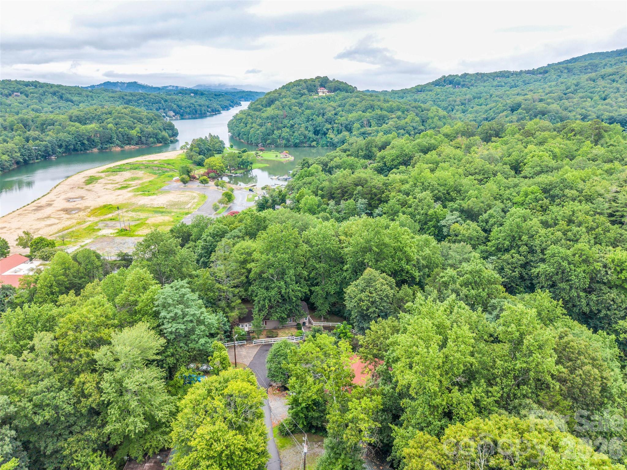 main property photo 32