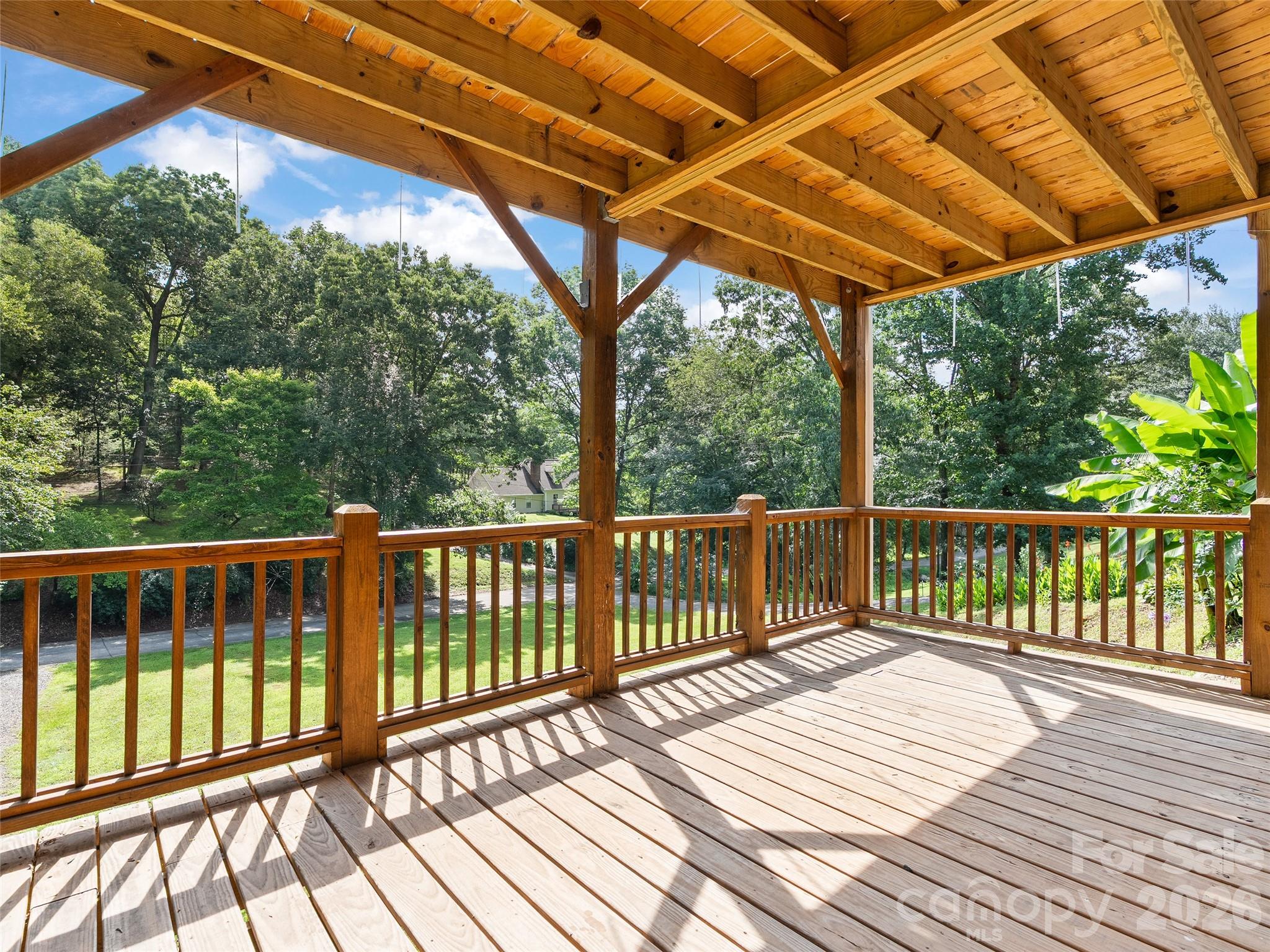 main property photo 31