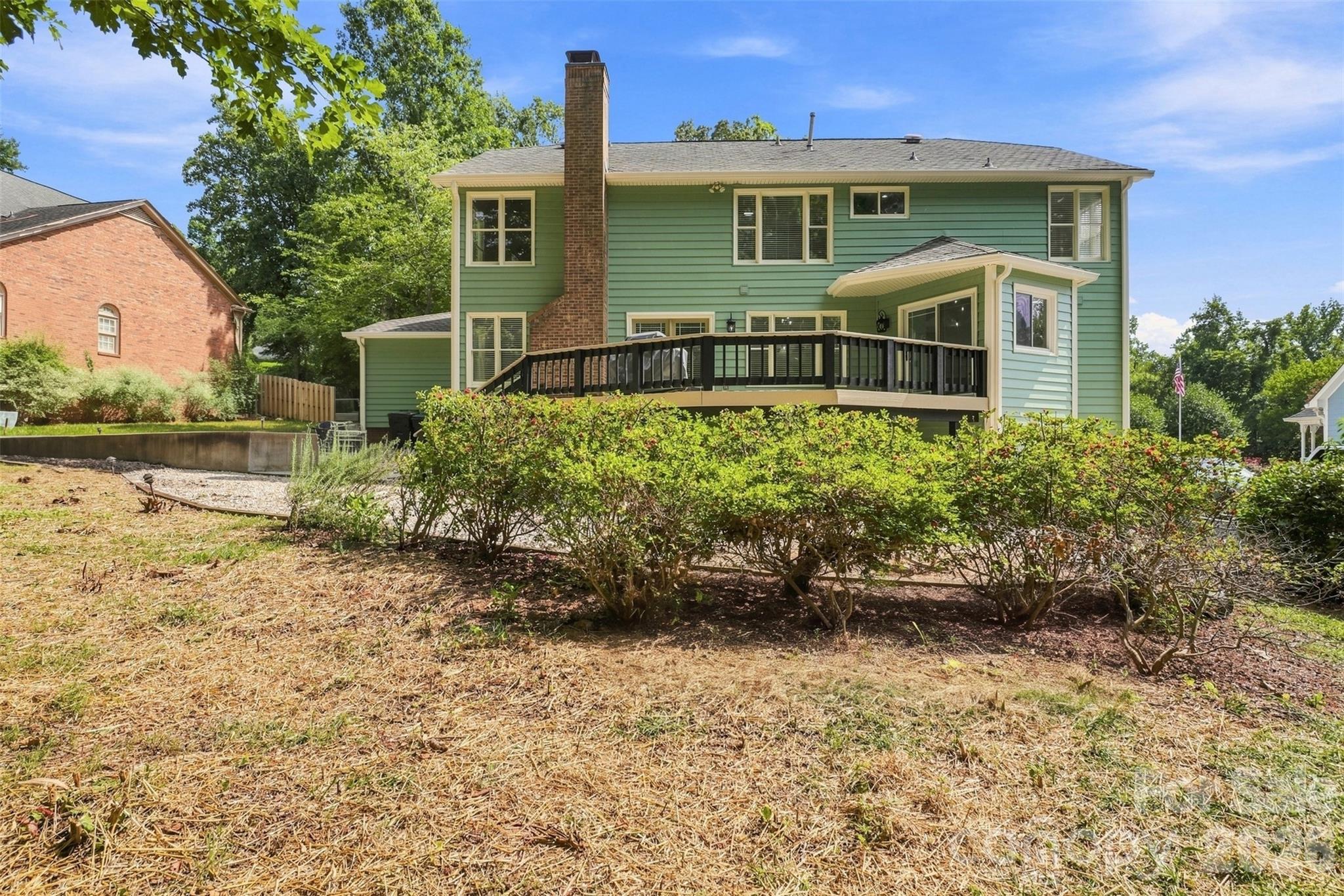 main property photo 40