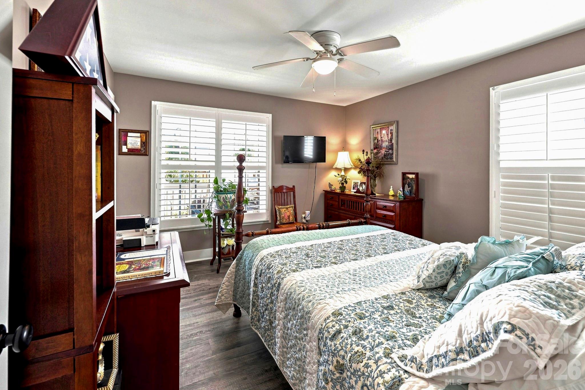 main property photo 17