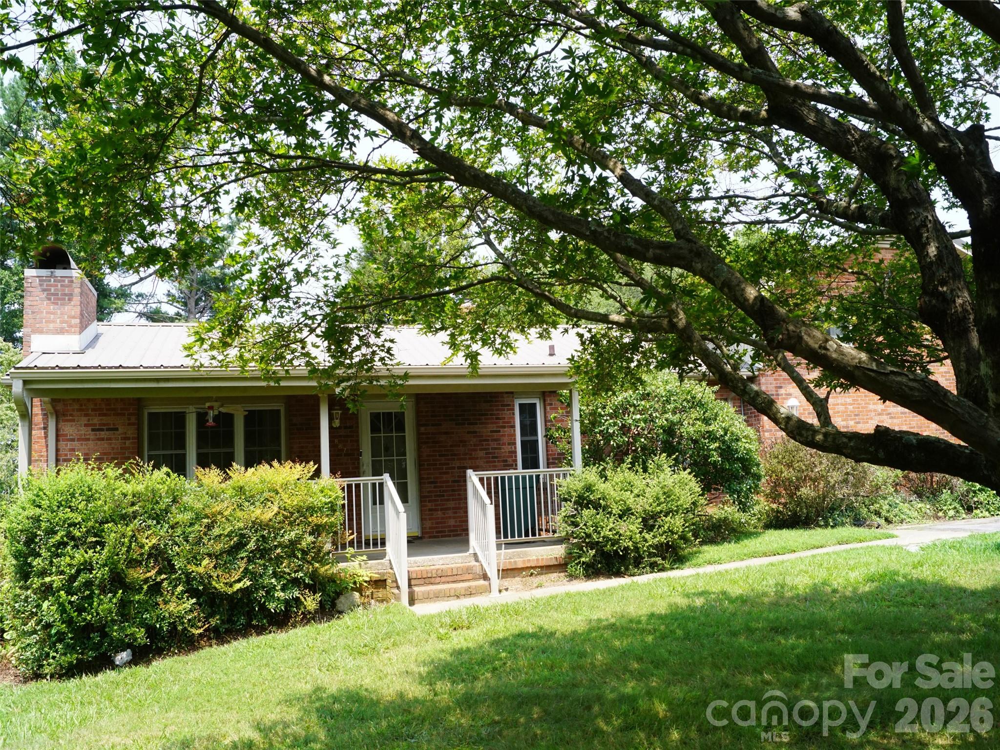 main property photo 2