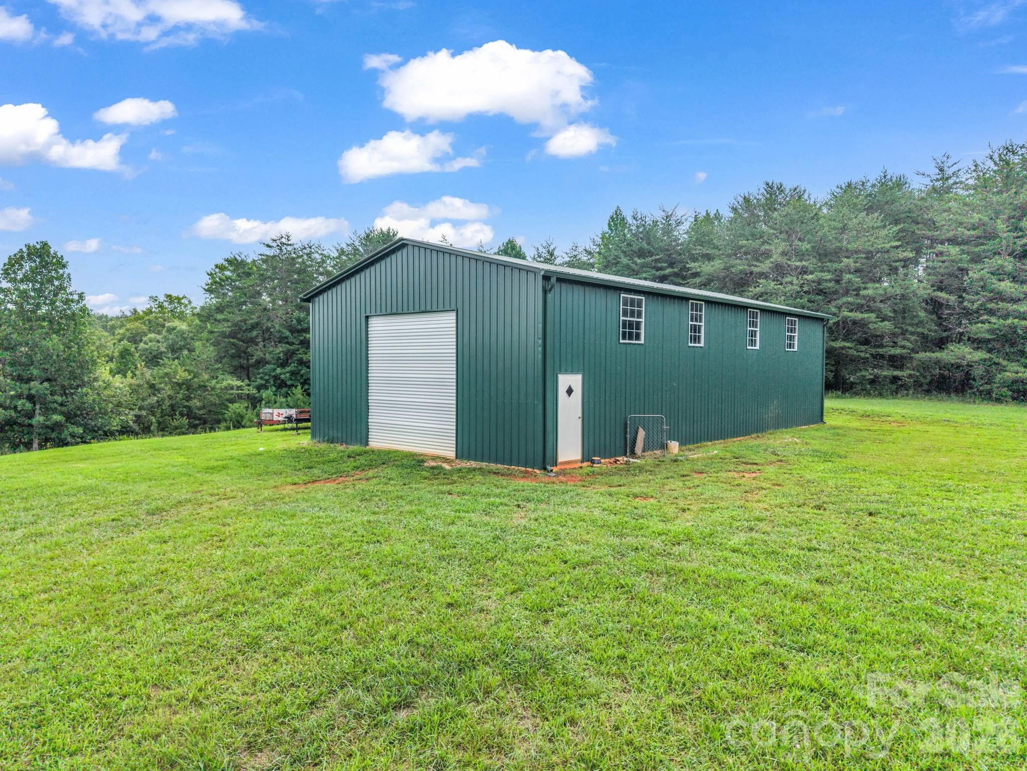 main property photo 36