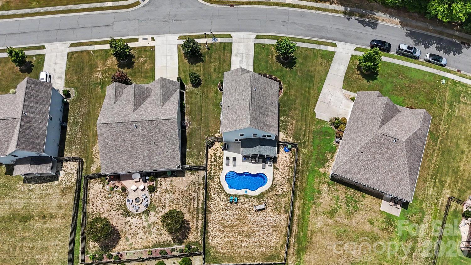 main property photo 41
