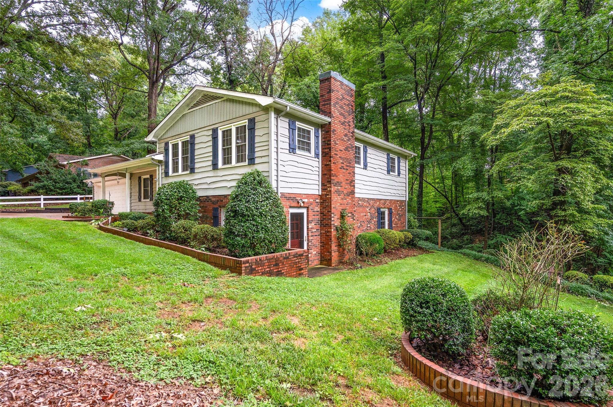 main property photo 45