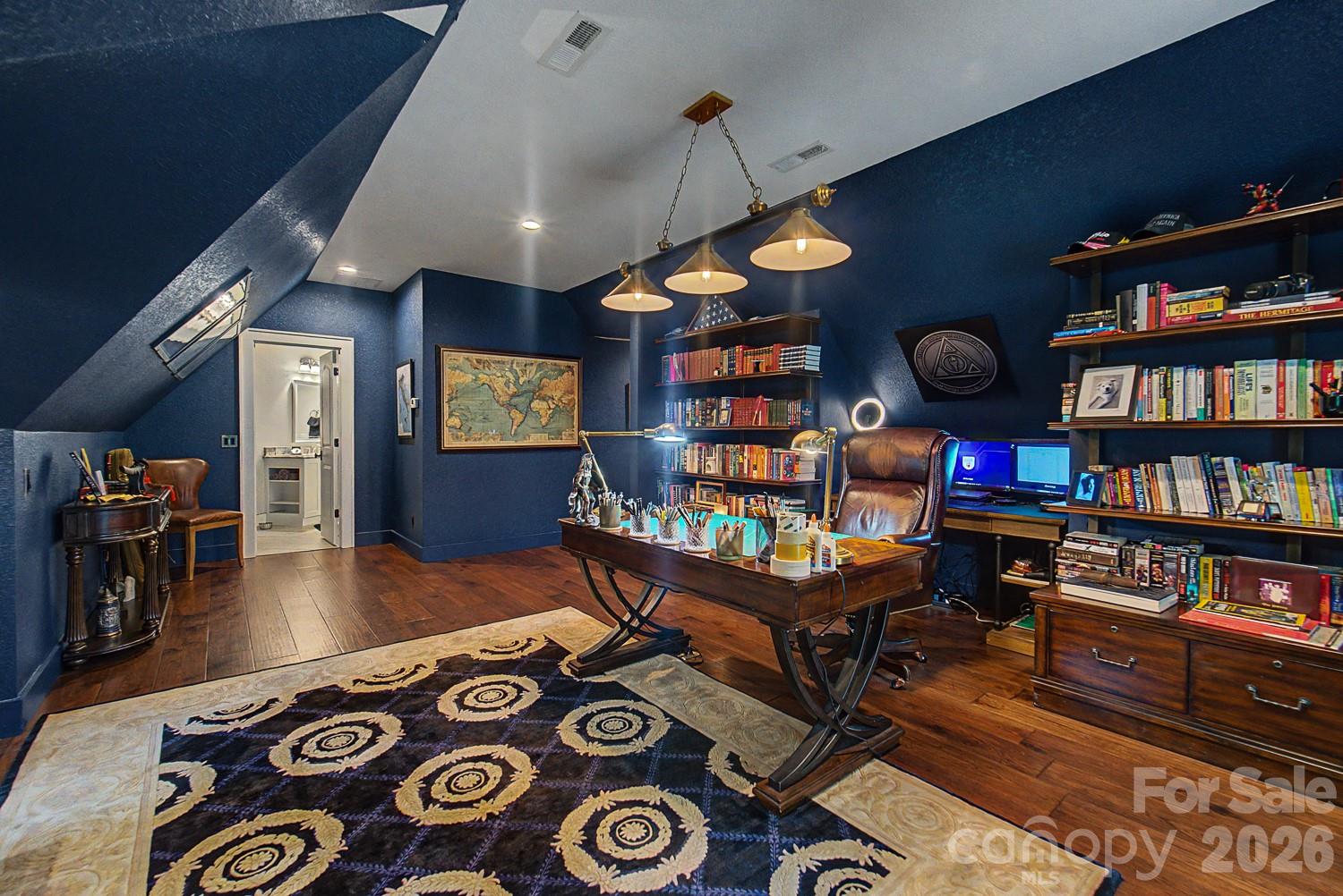 main property photo 25