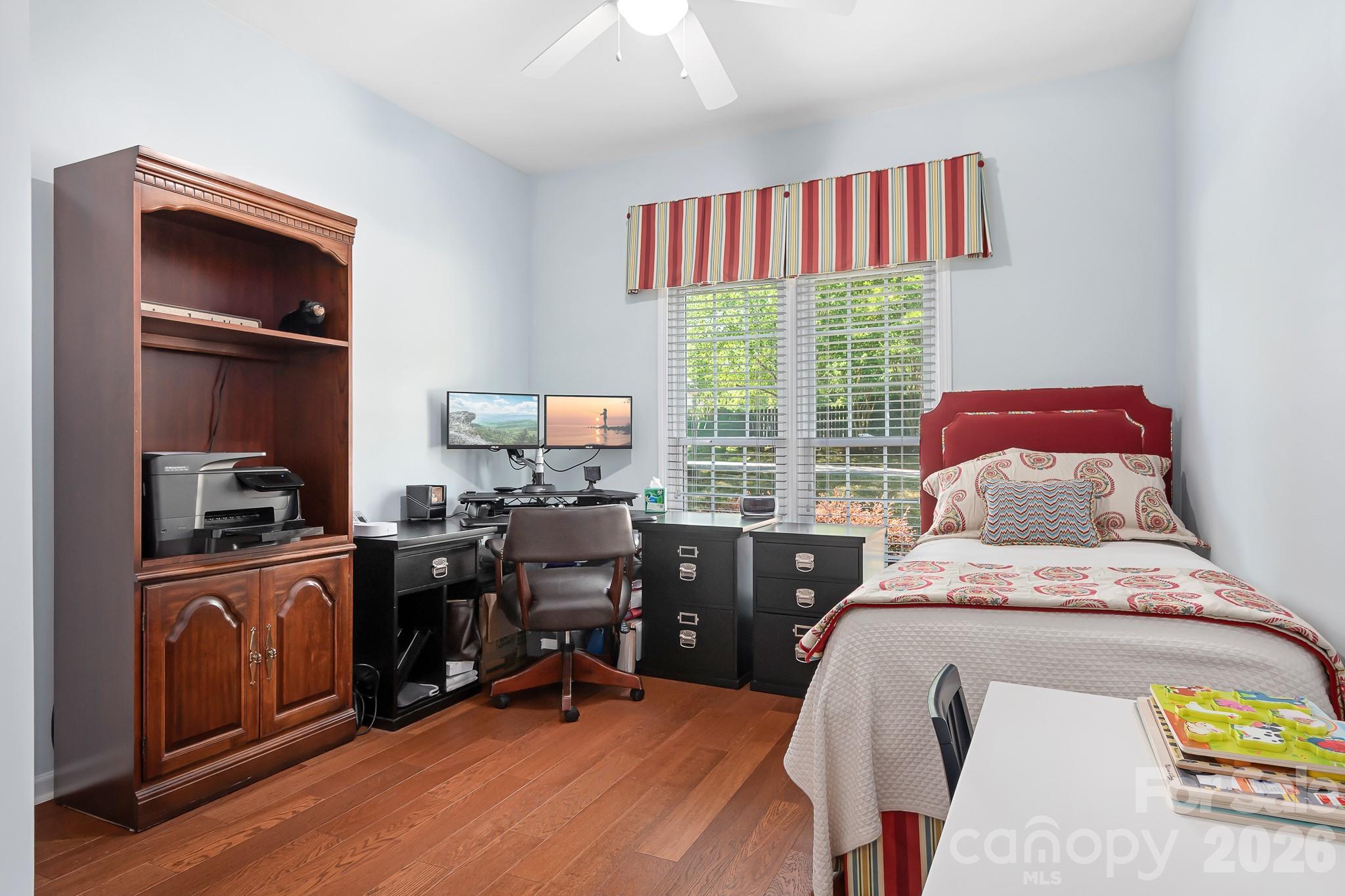 main property photo 17