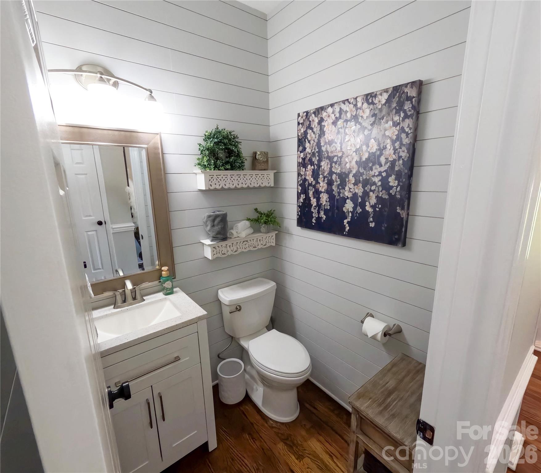 main property photo 19