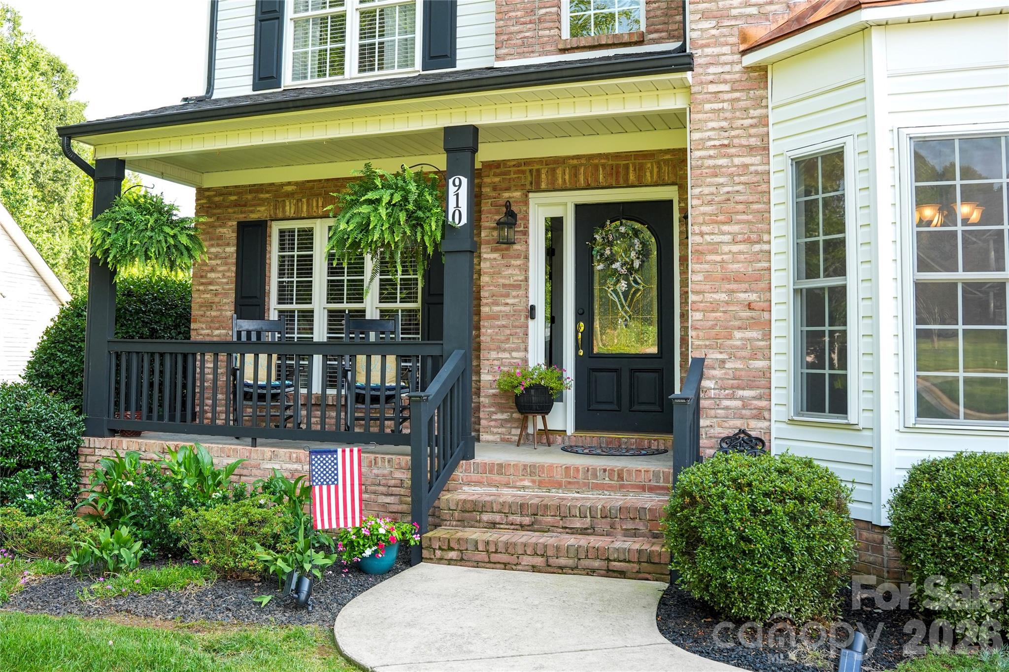 main property photo 9