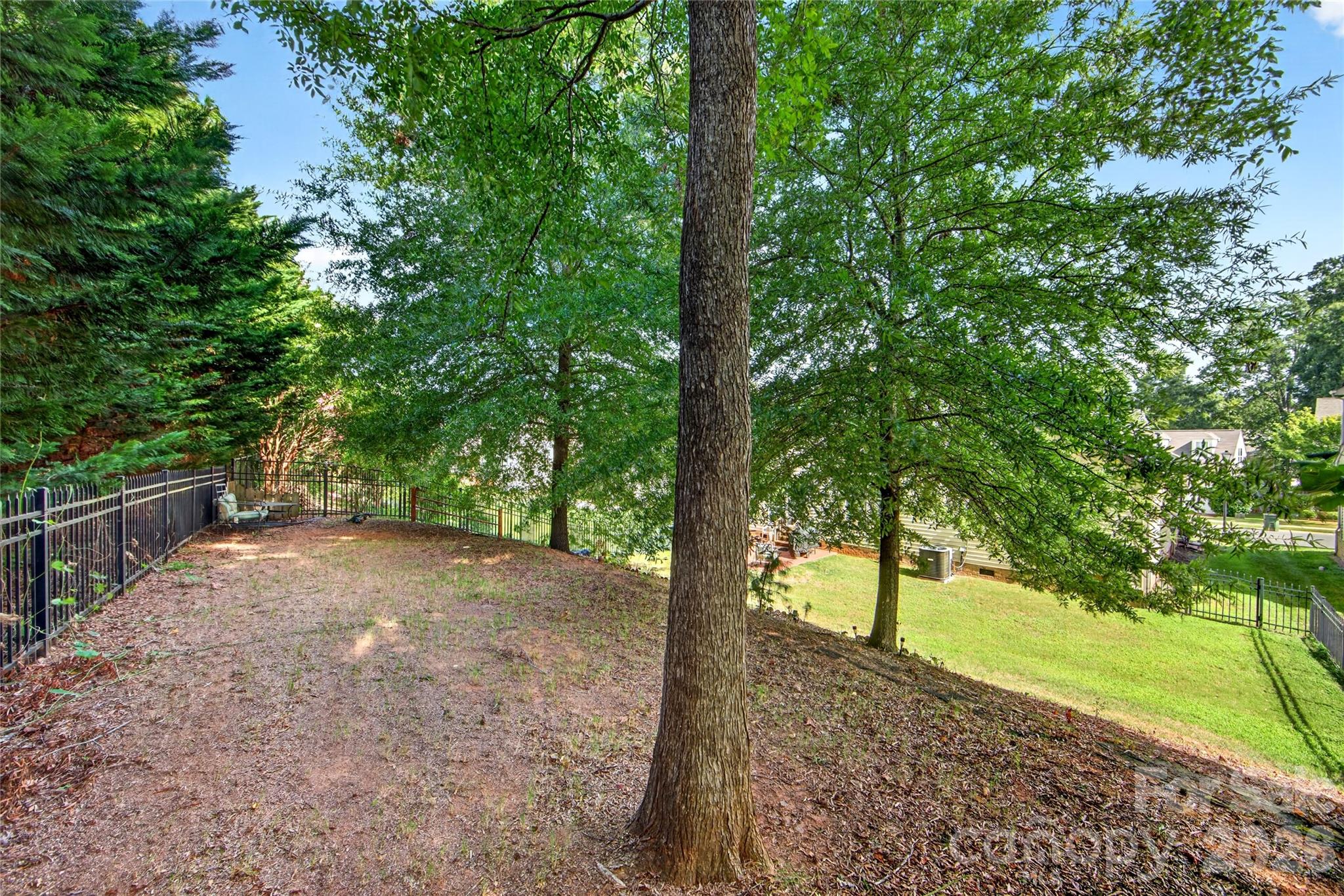 main property photo 35