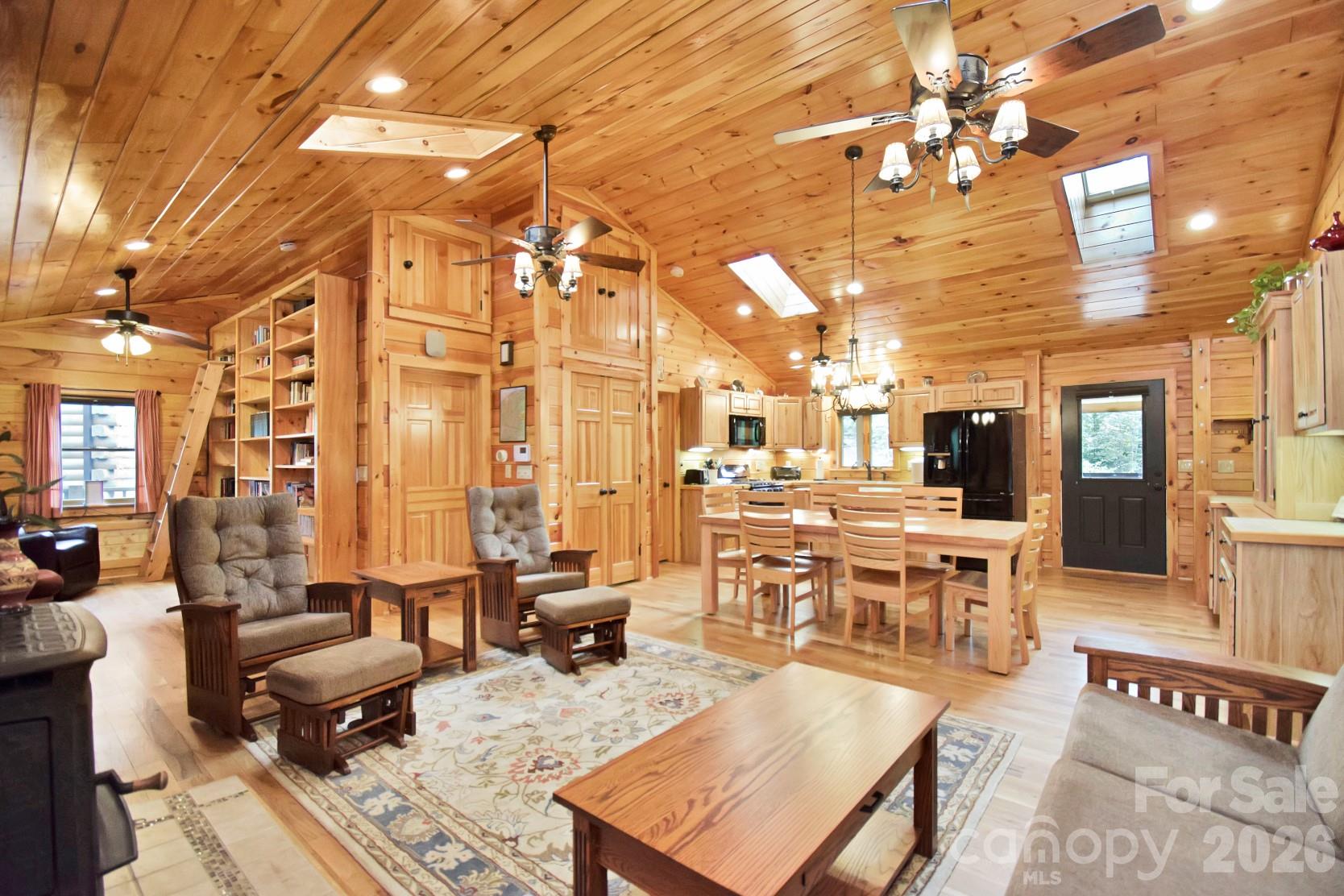 main property photo 15