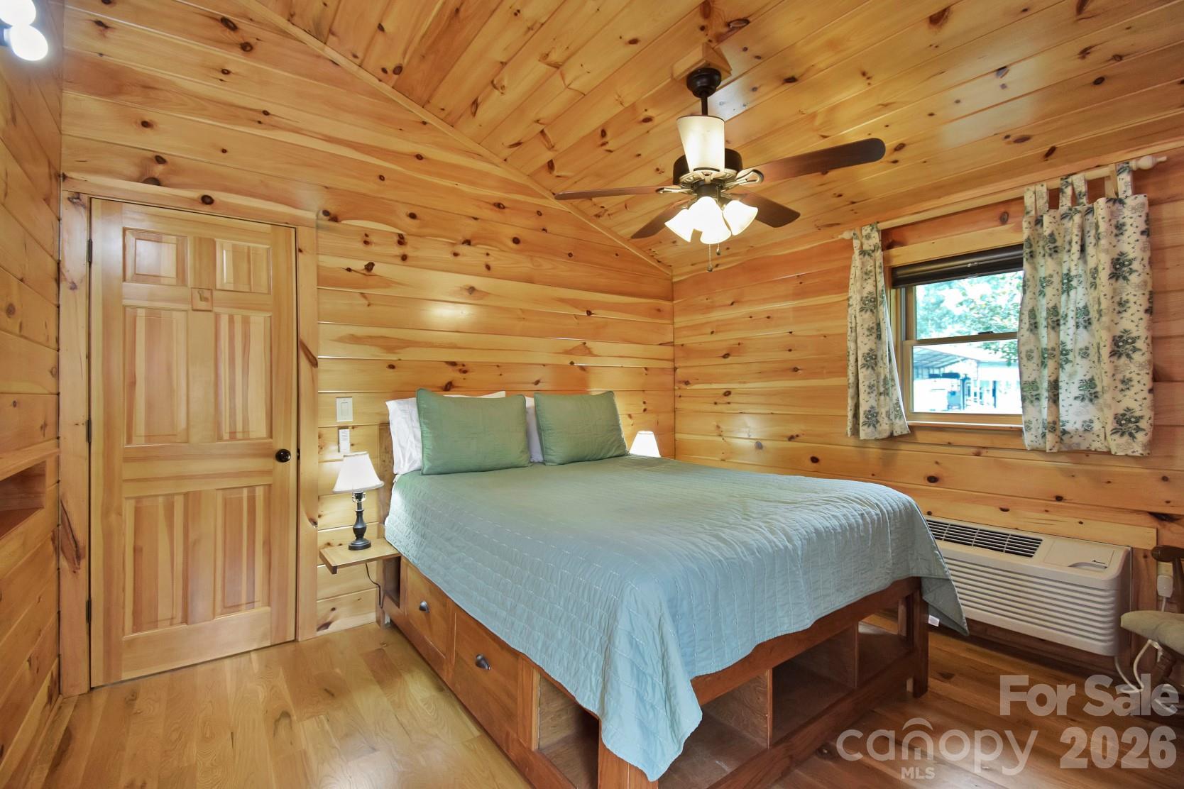 main property photo 44