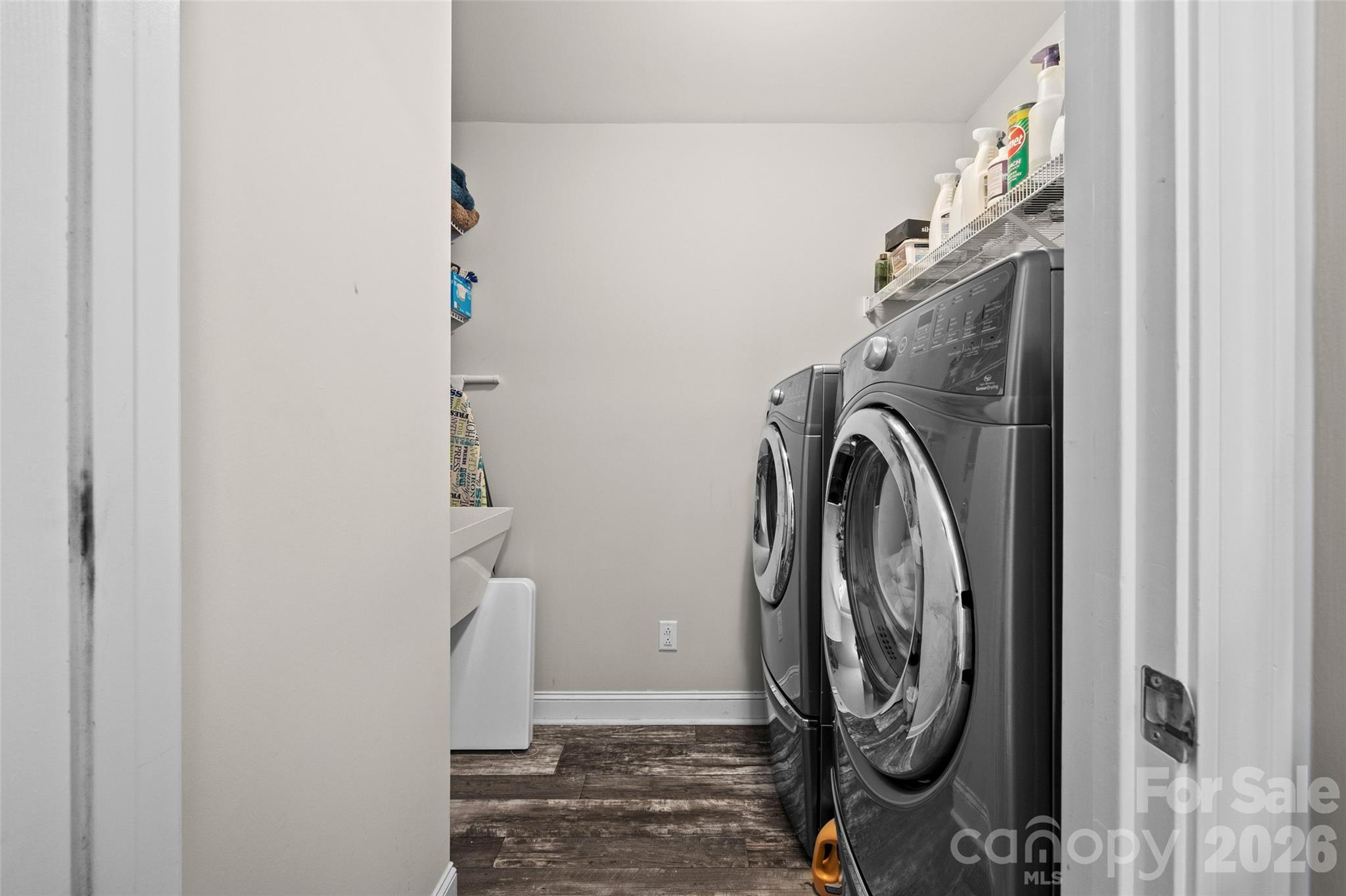 main property photo 20