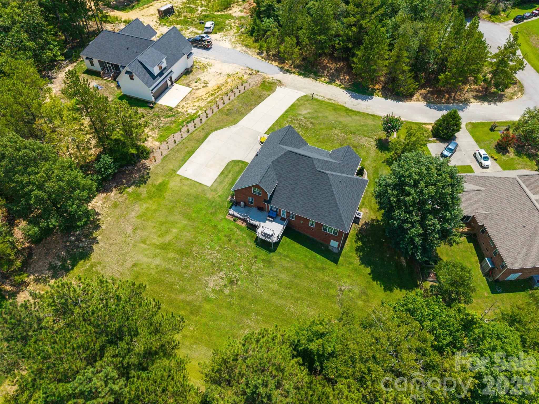 main property photo 33