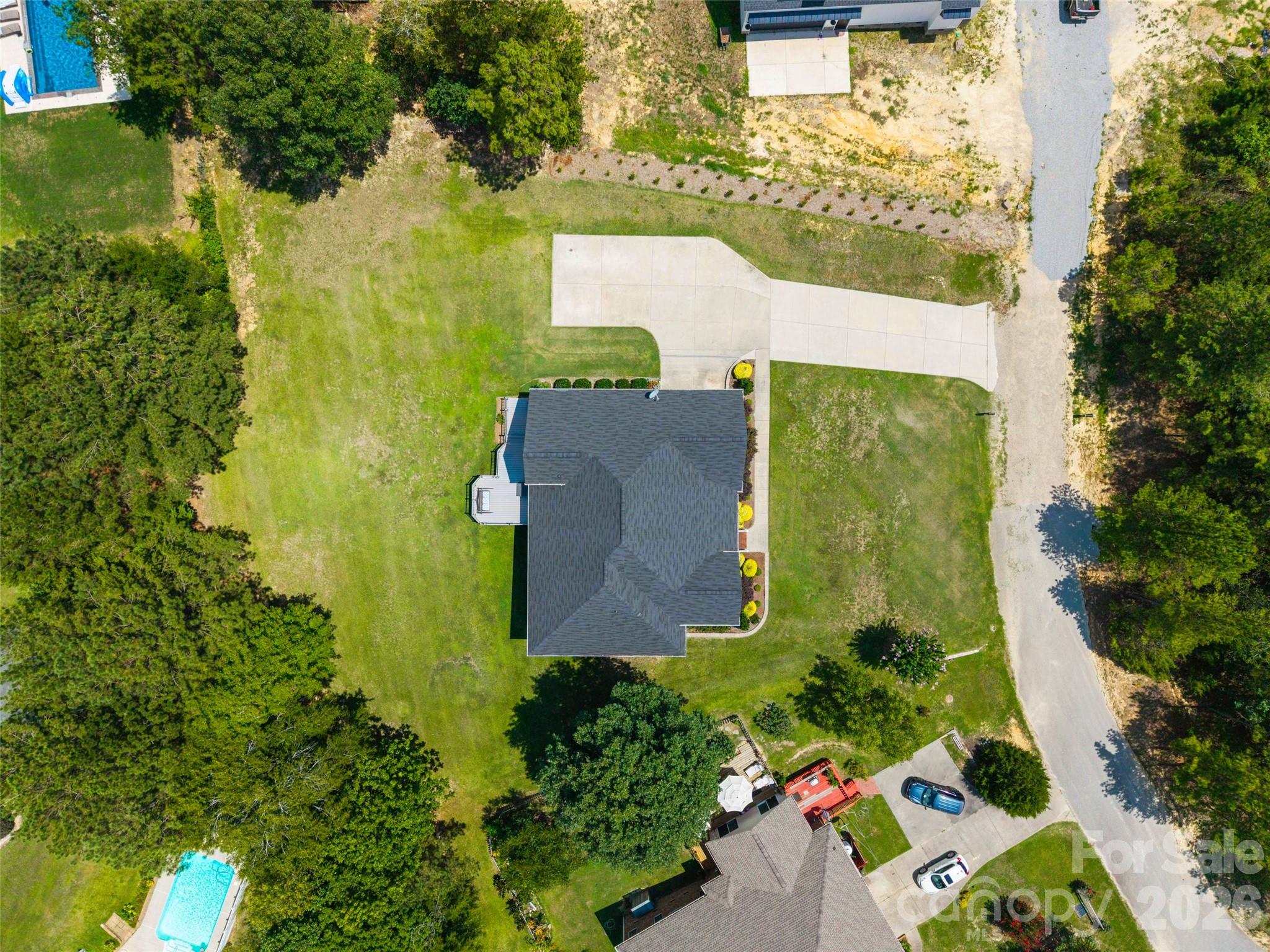 main property photo 34
