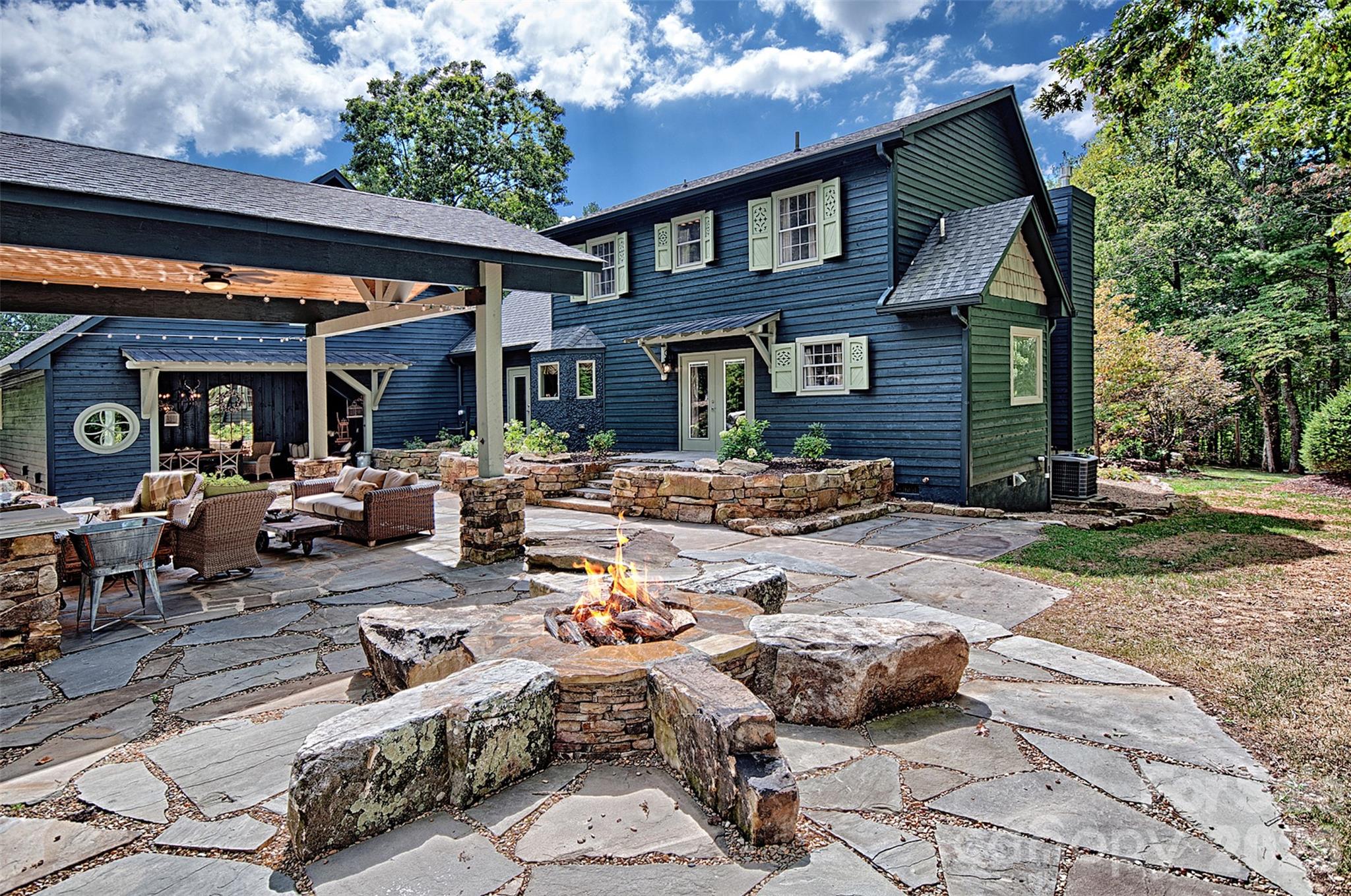 main property photo 29