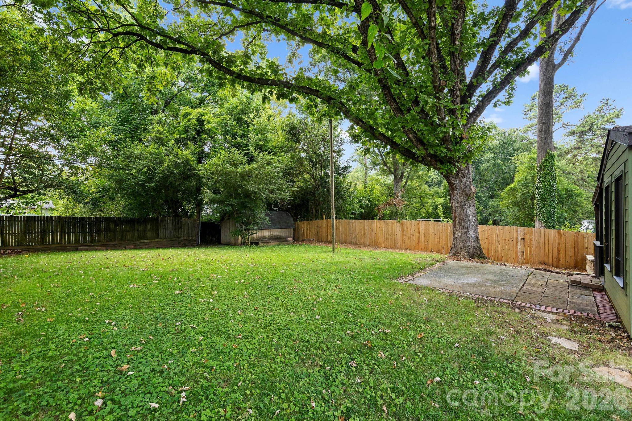 main property photo 37