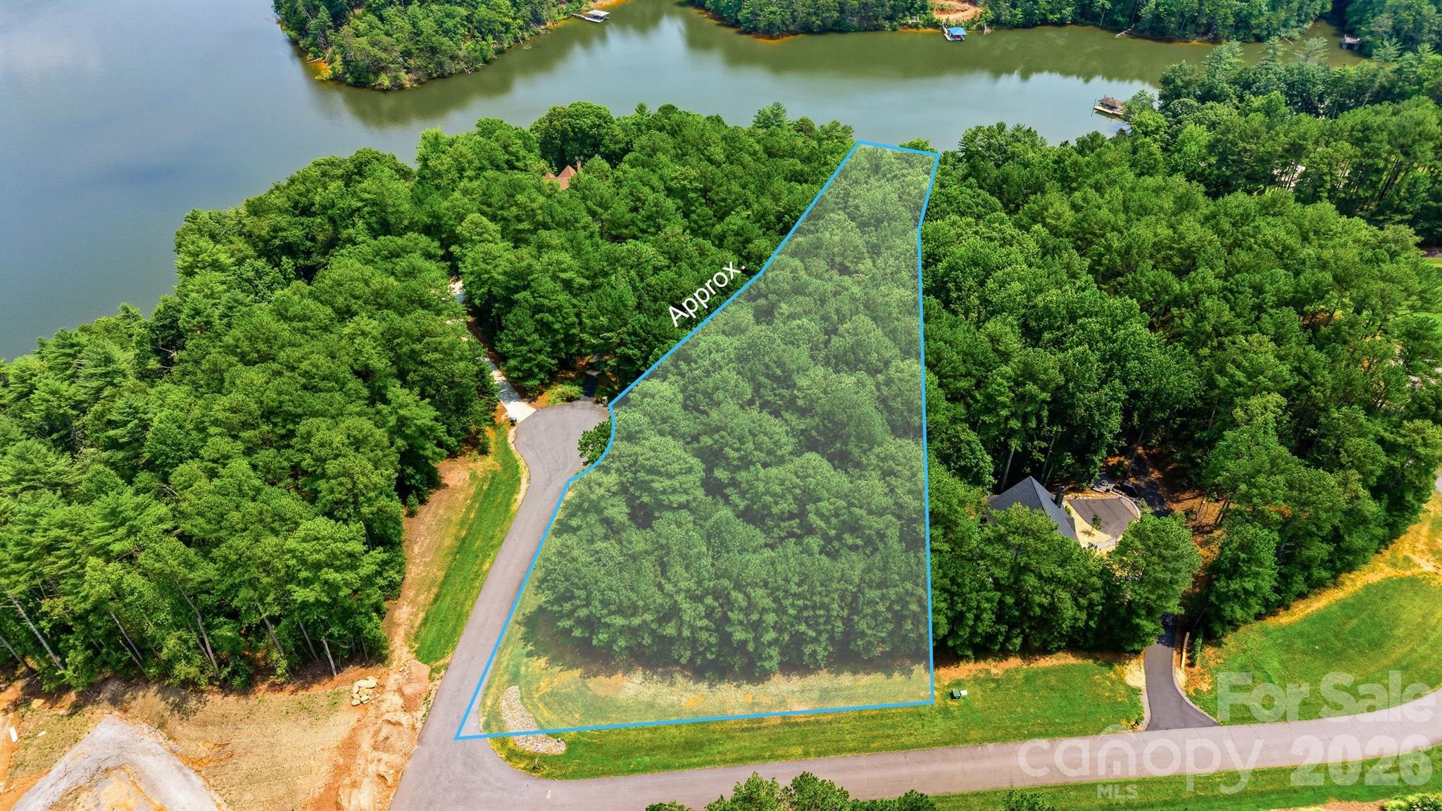 main property photo 14