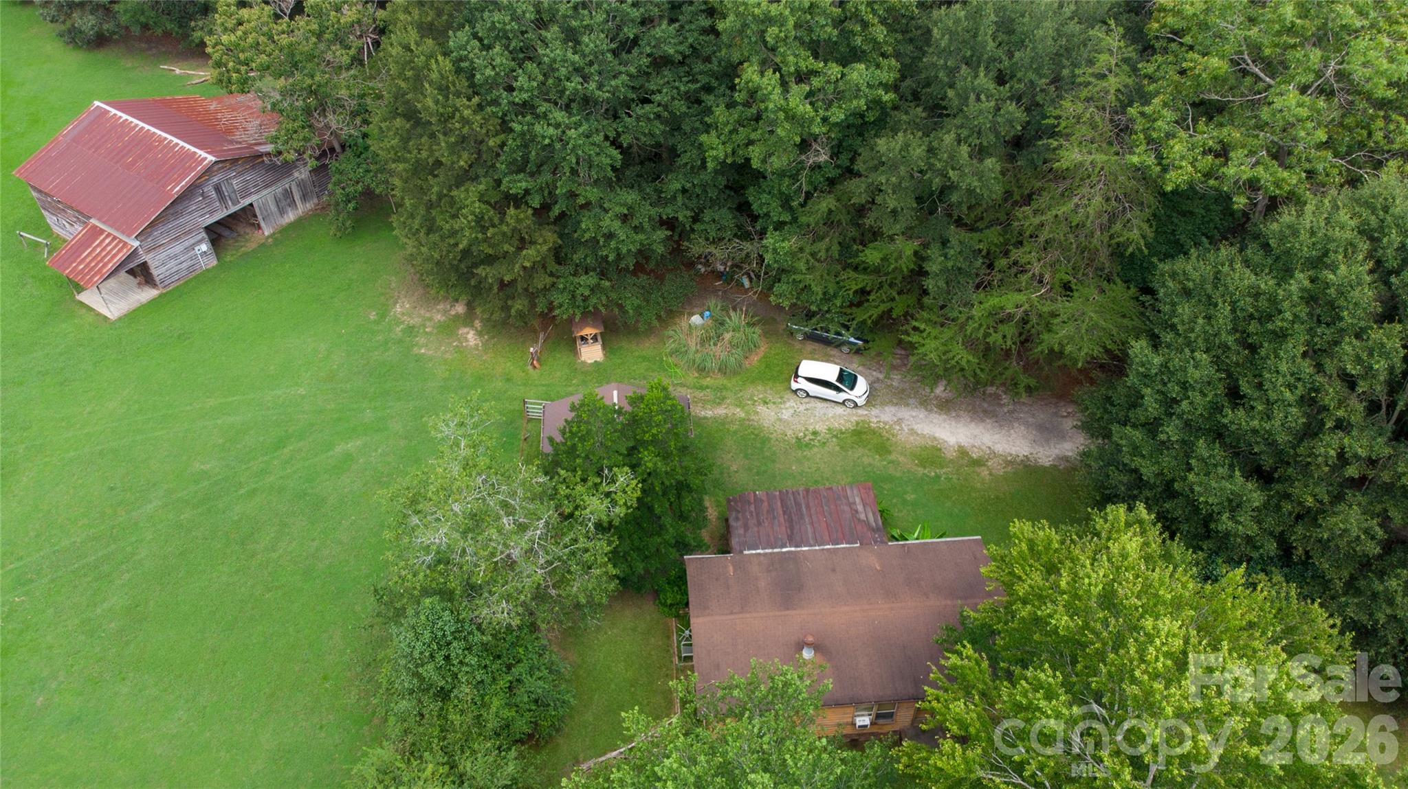 main property photo 34