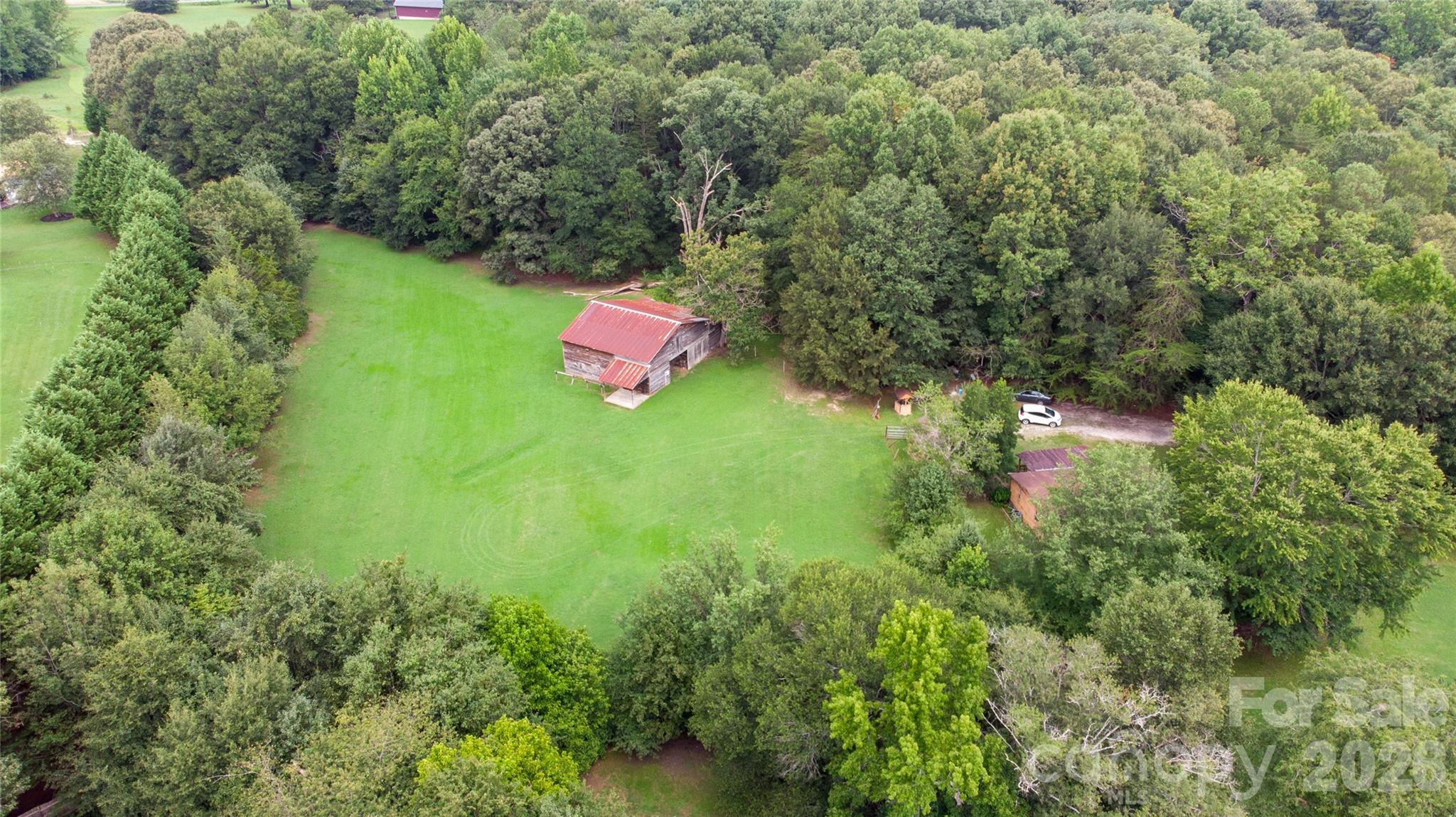 main property photo 36