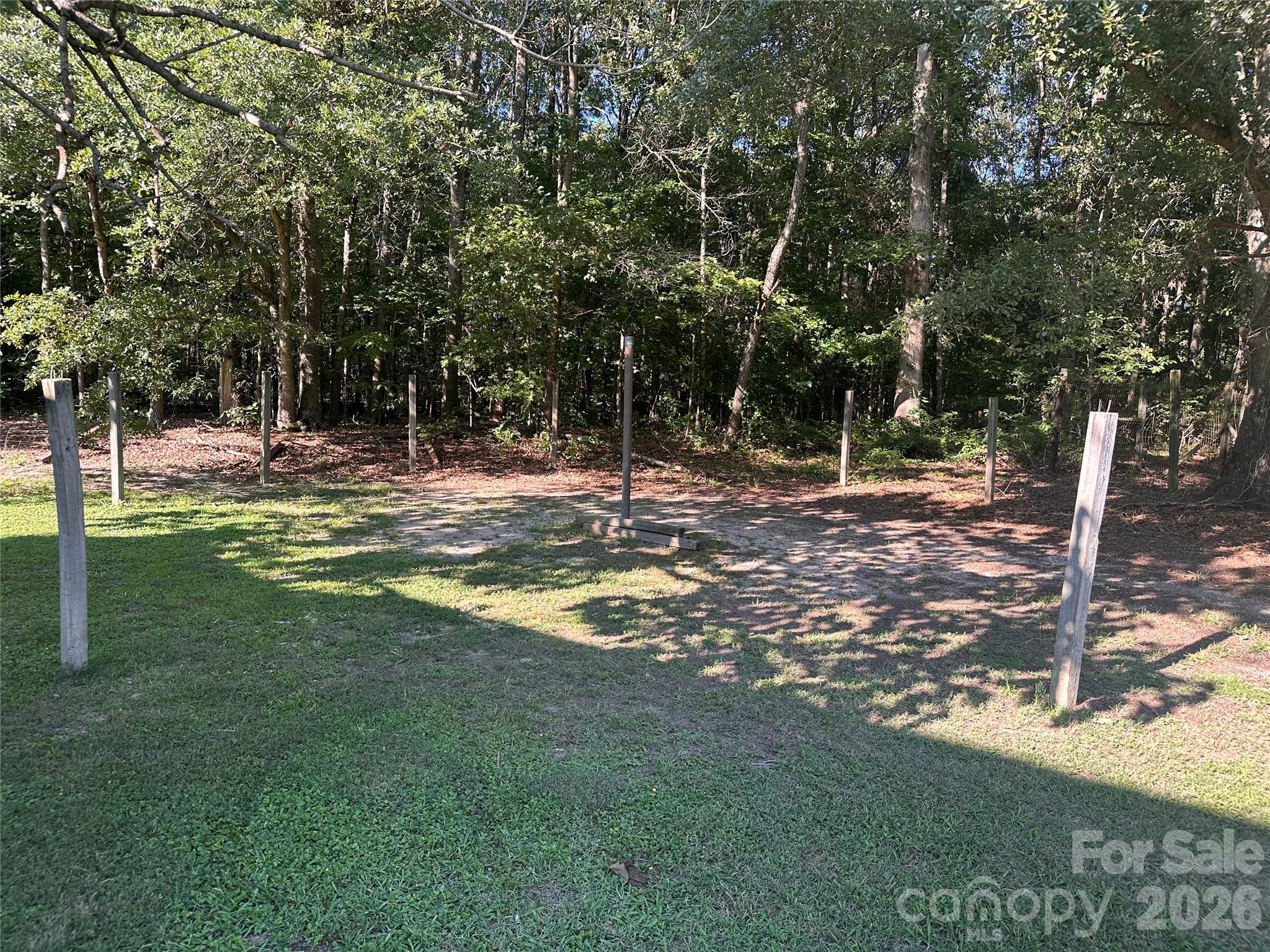 main property photo 40