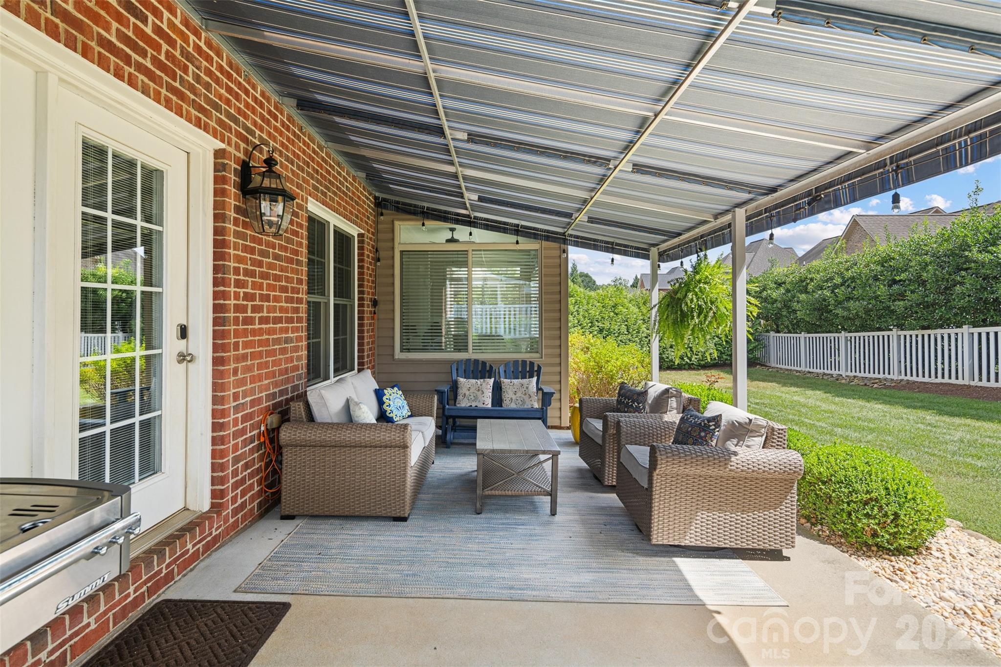 main property photo 33