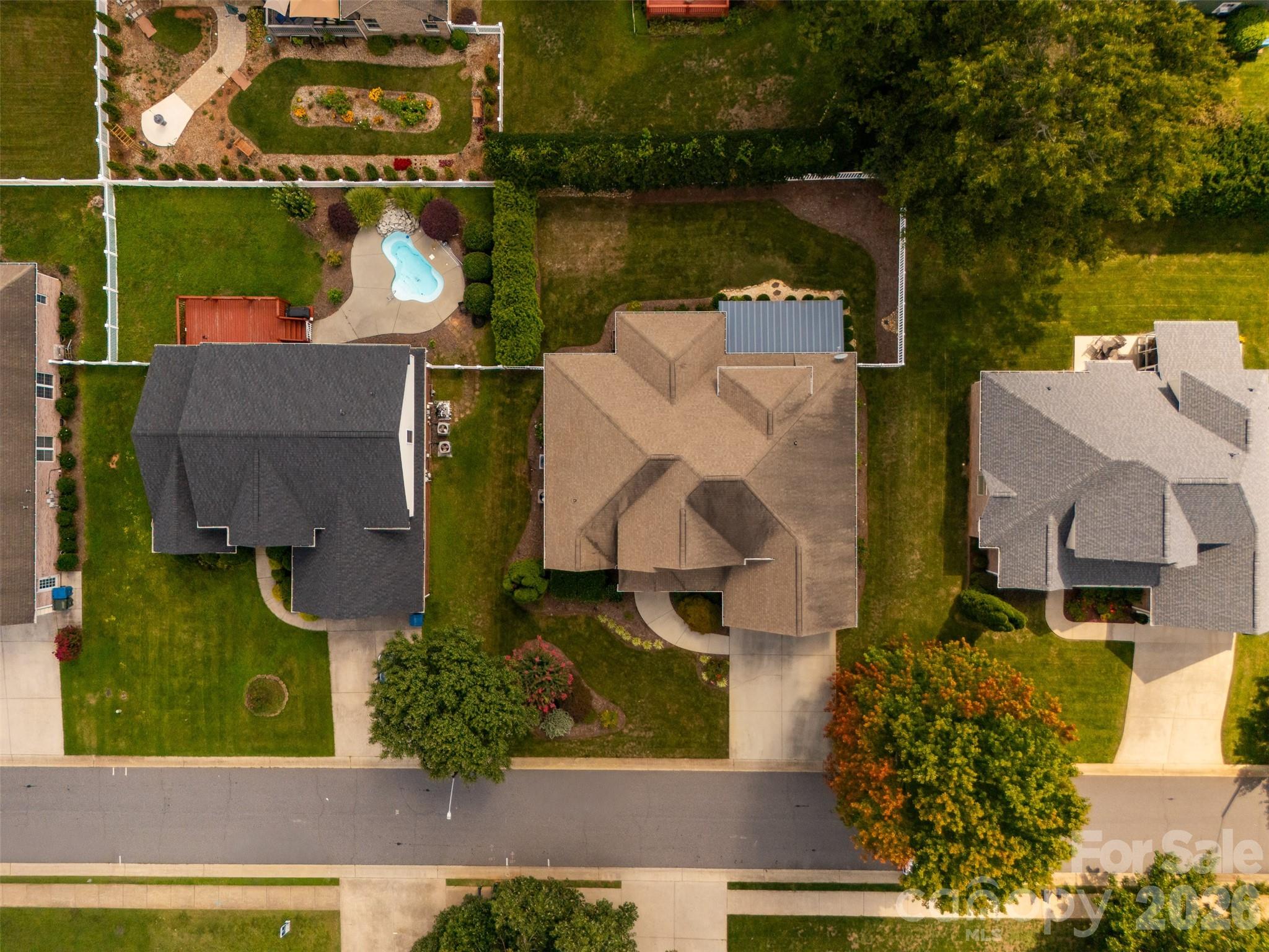 main property photo 42