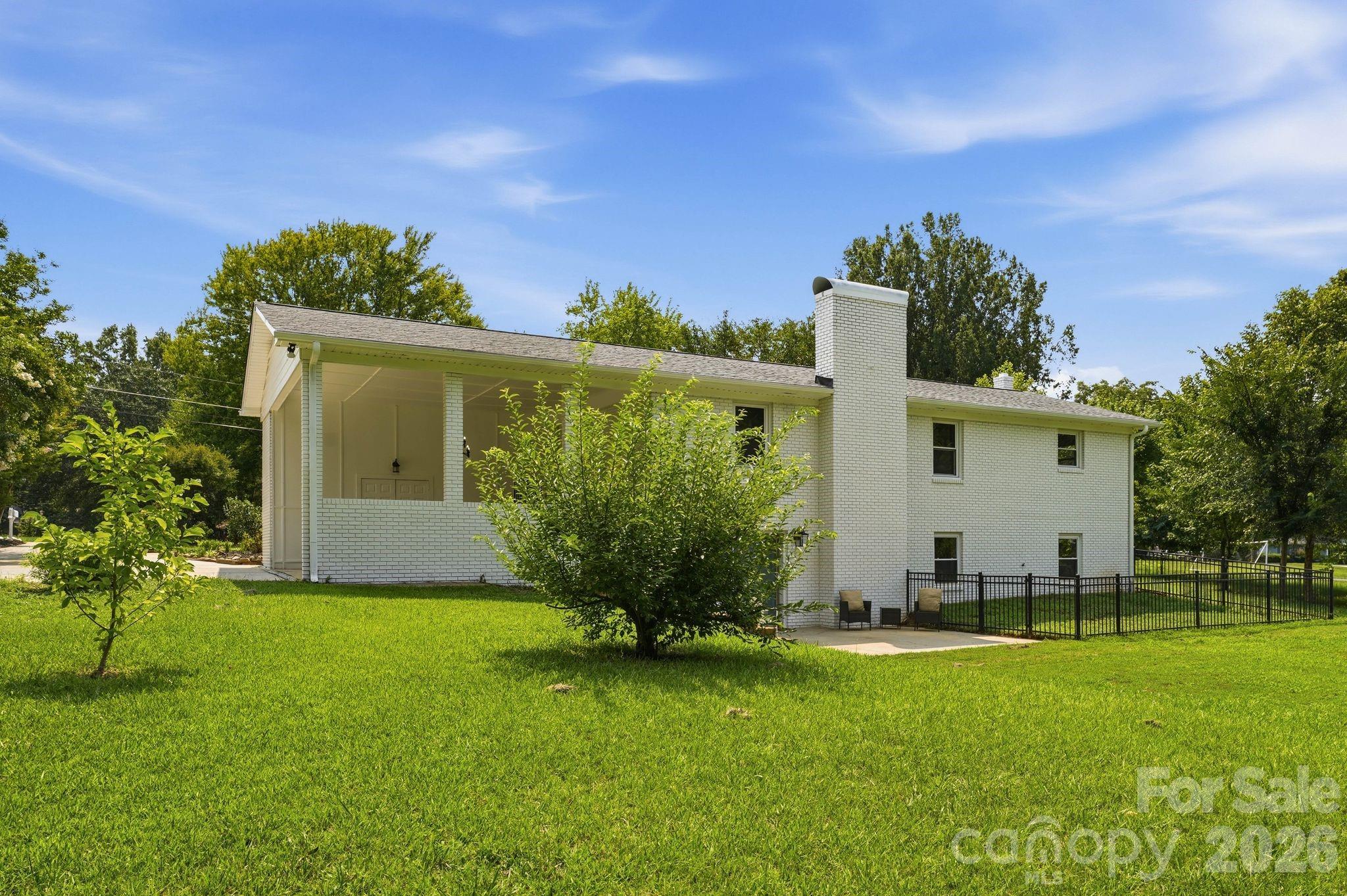 main property photo 36