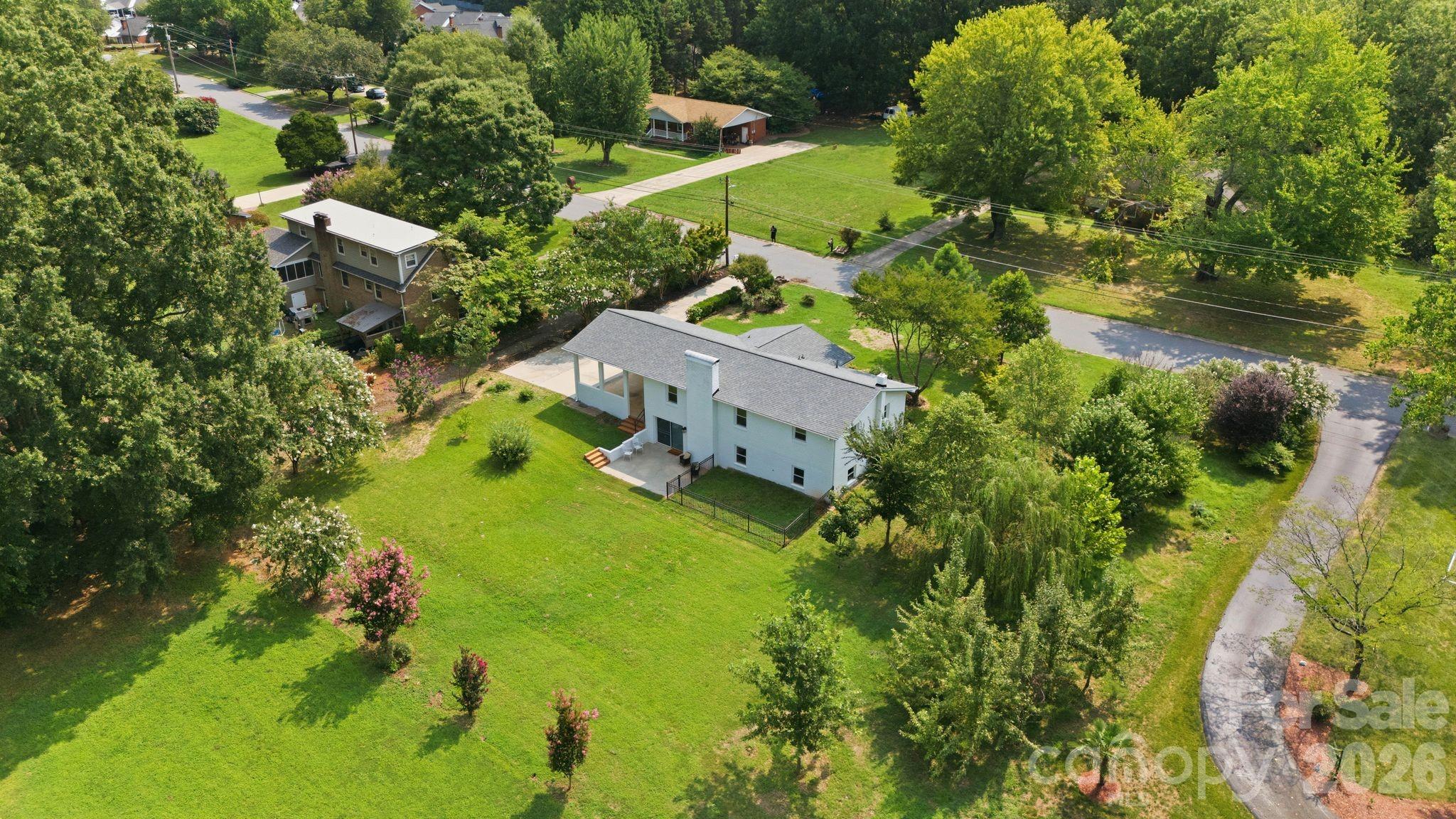 main property photo 41