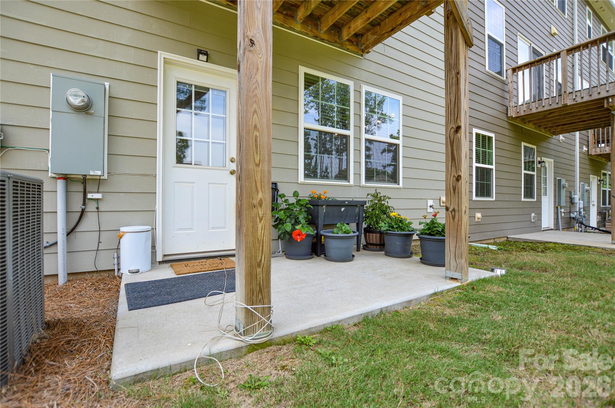 main property photo 41