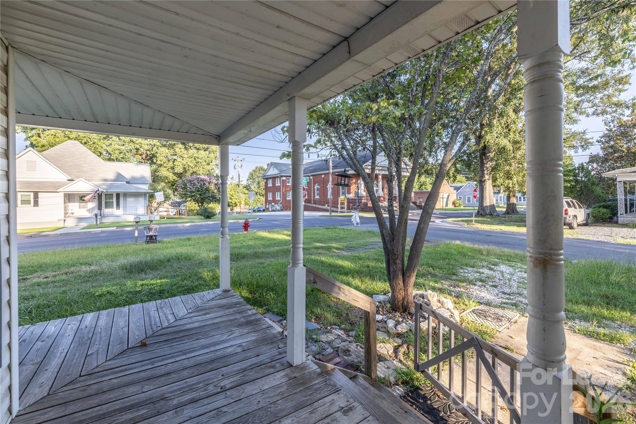 main property photo 6