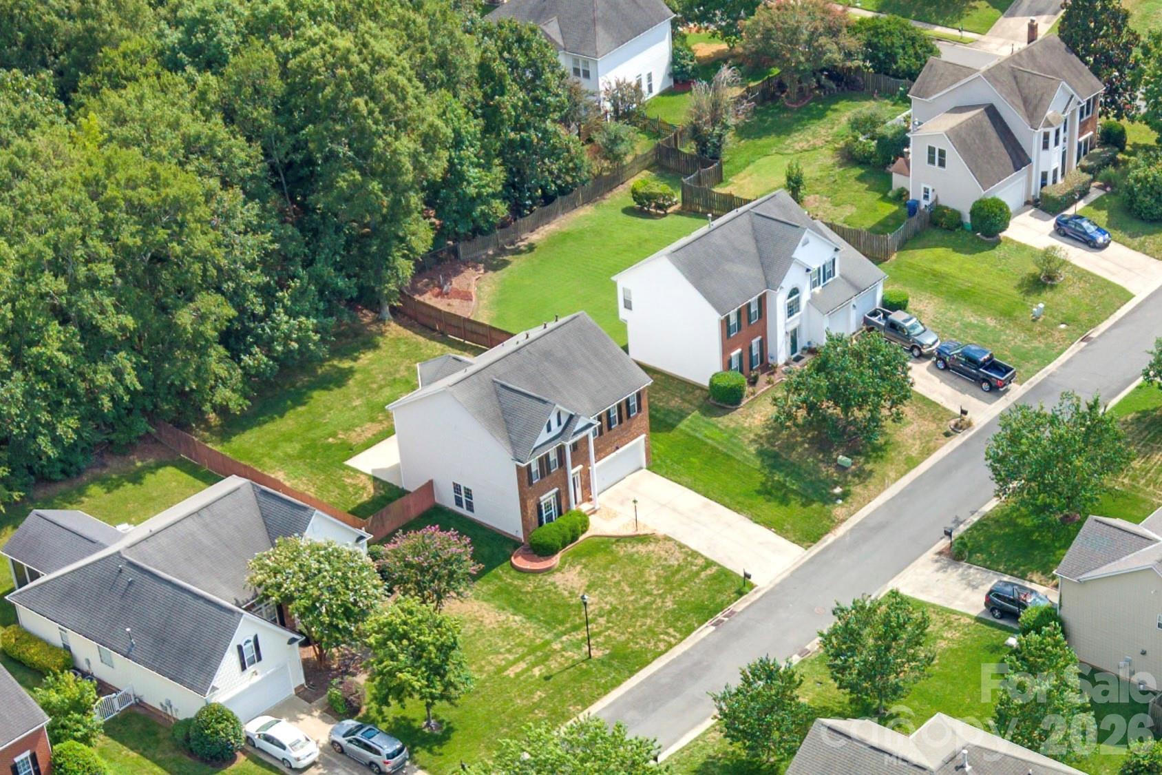 main property photo 40