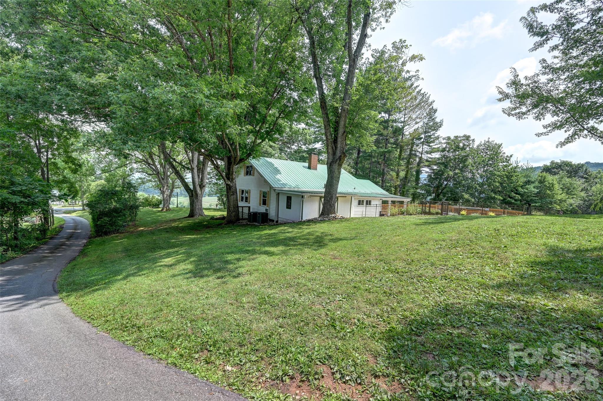 main property photo 29