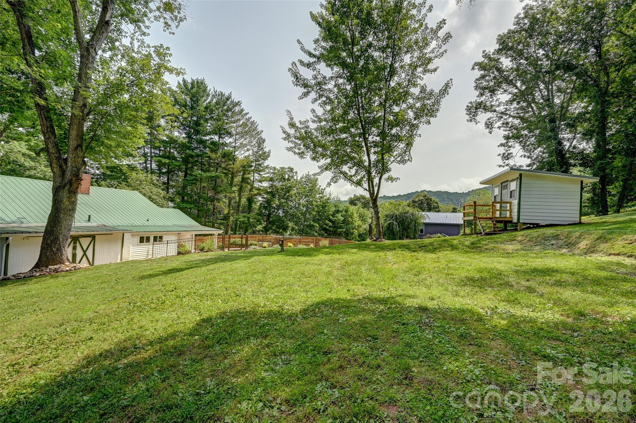 main property photo 33