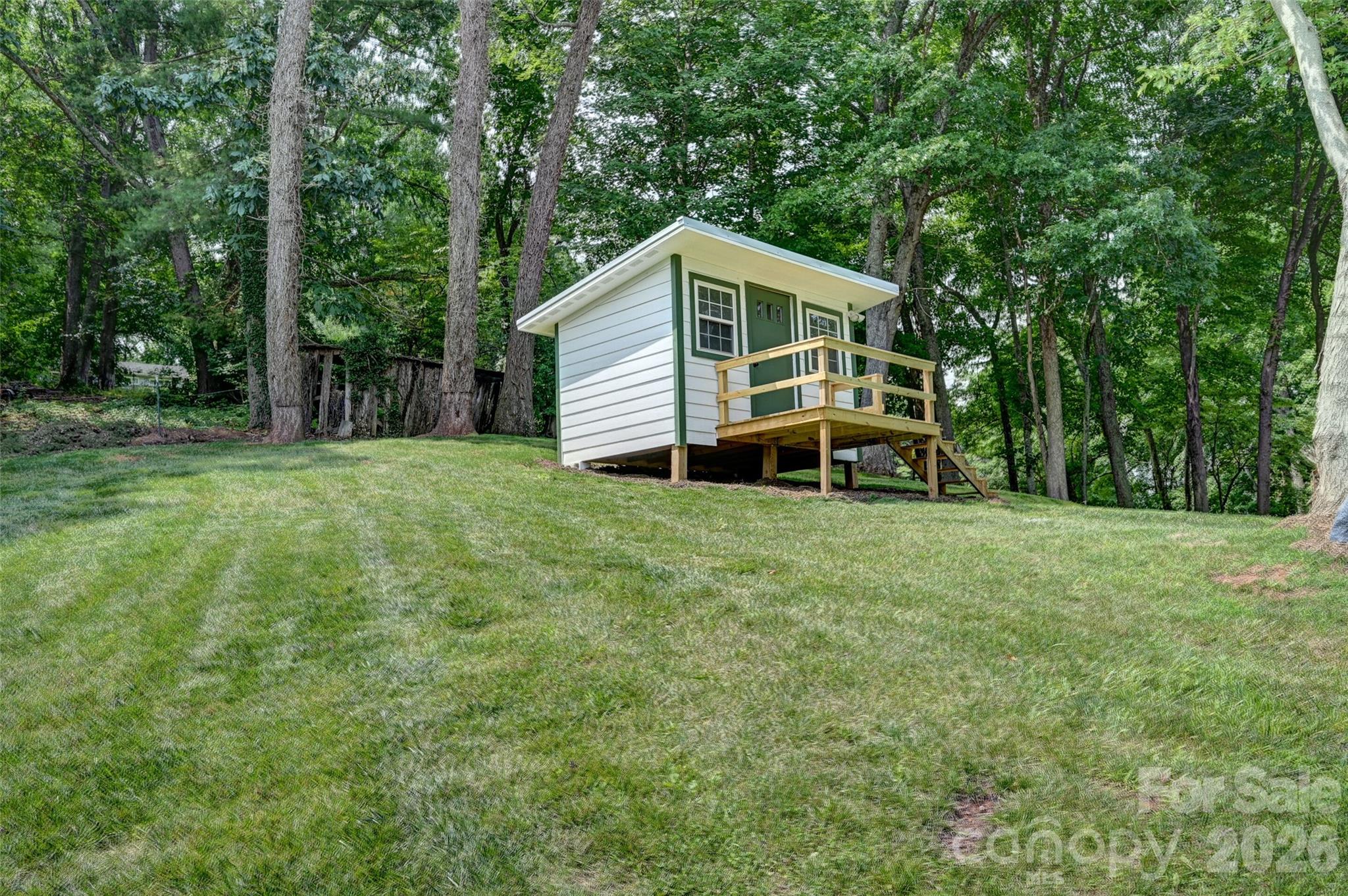 main property photo 38