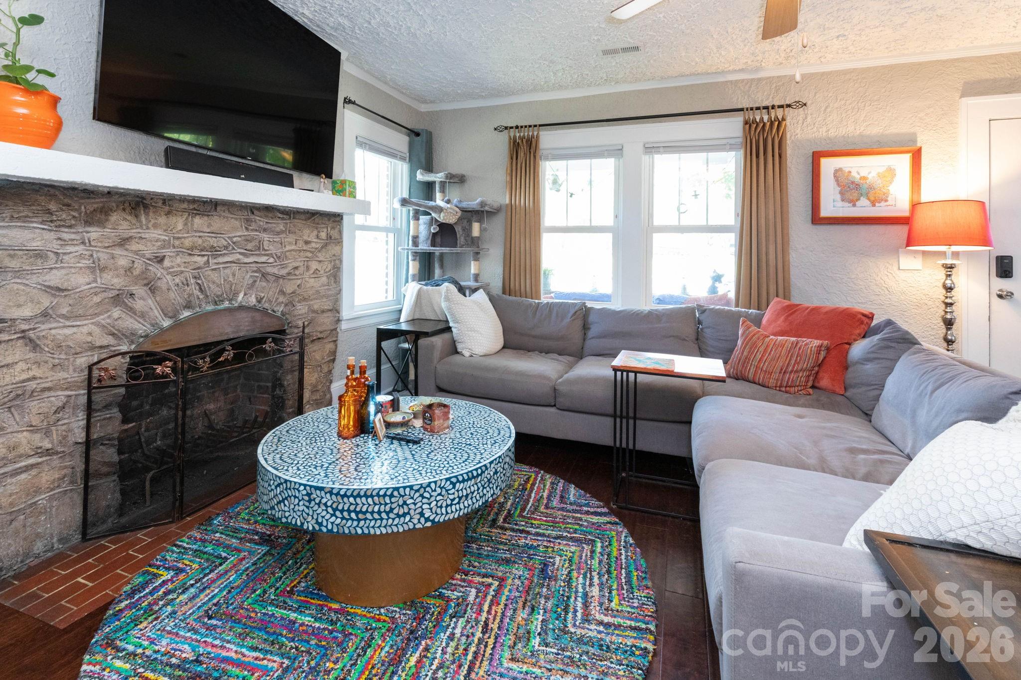 main property photo 3